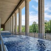 Поплавать в открытом бассейне