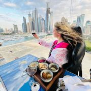 Поужинать в Dinner in the Sky