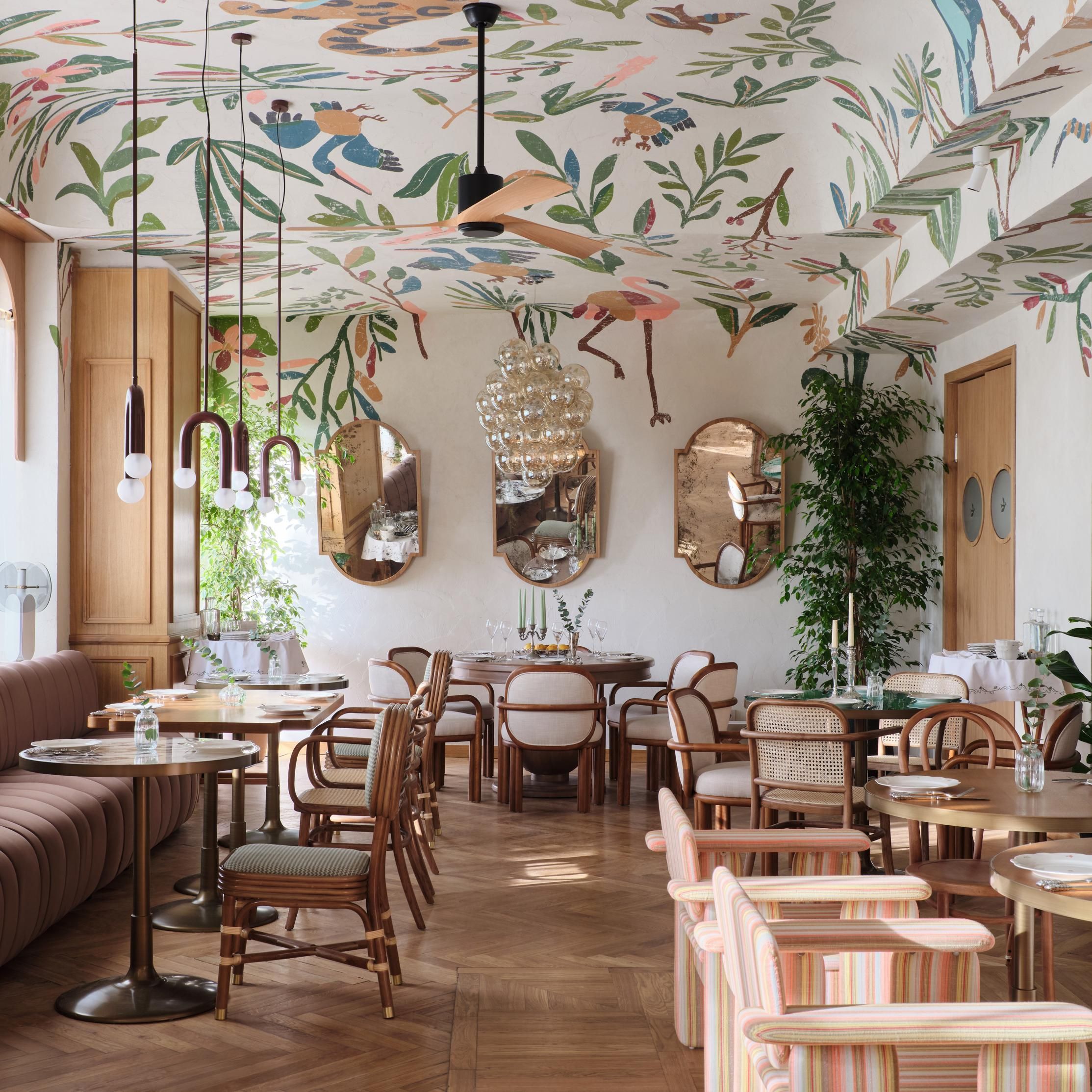 Renée Cafe
