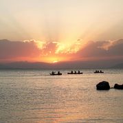 Посмотреть на озеро Севан