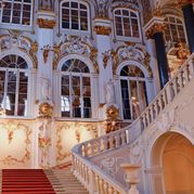 Заглянуть в особняки