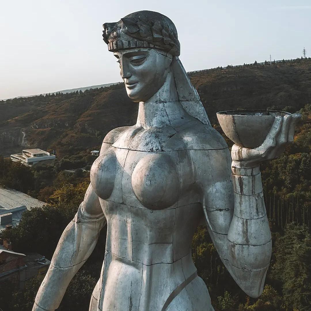 "Kartli onasi" monumenti