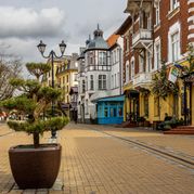 Посмотреть старинный город-курорт