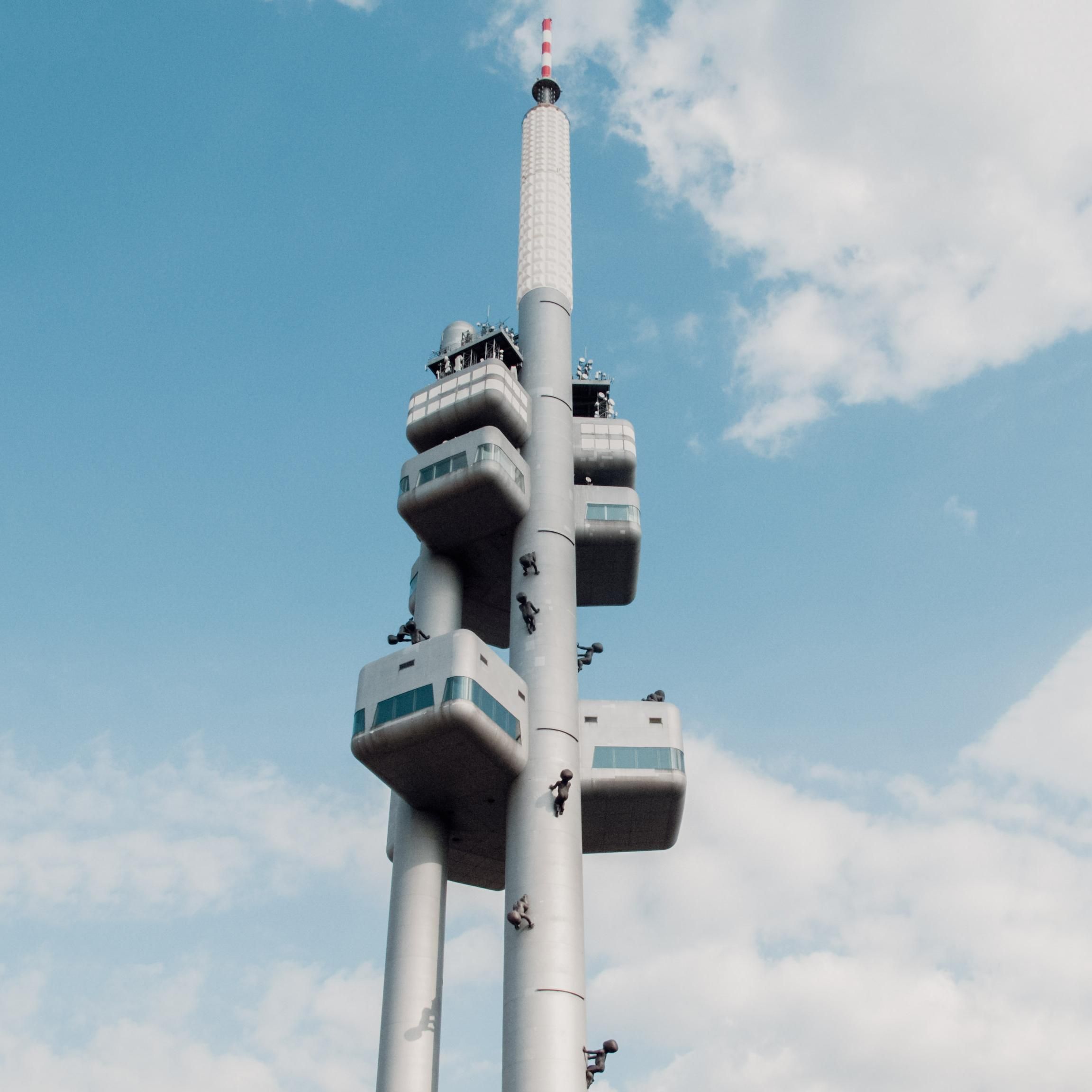 Жижковская телебашня