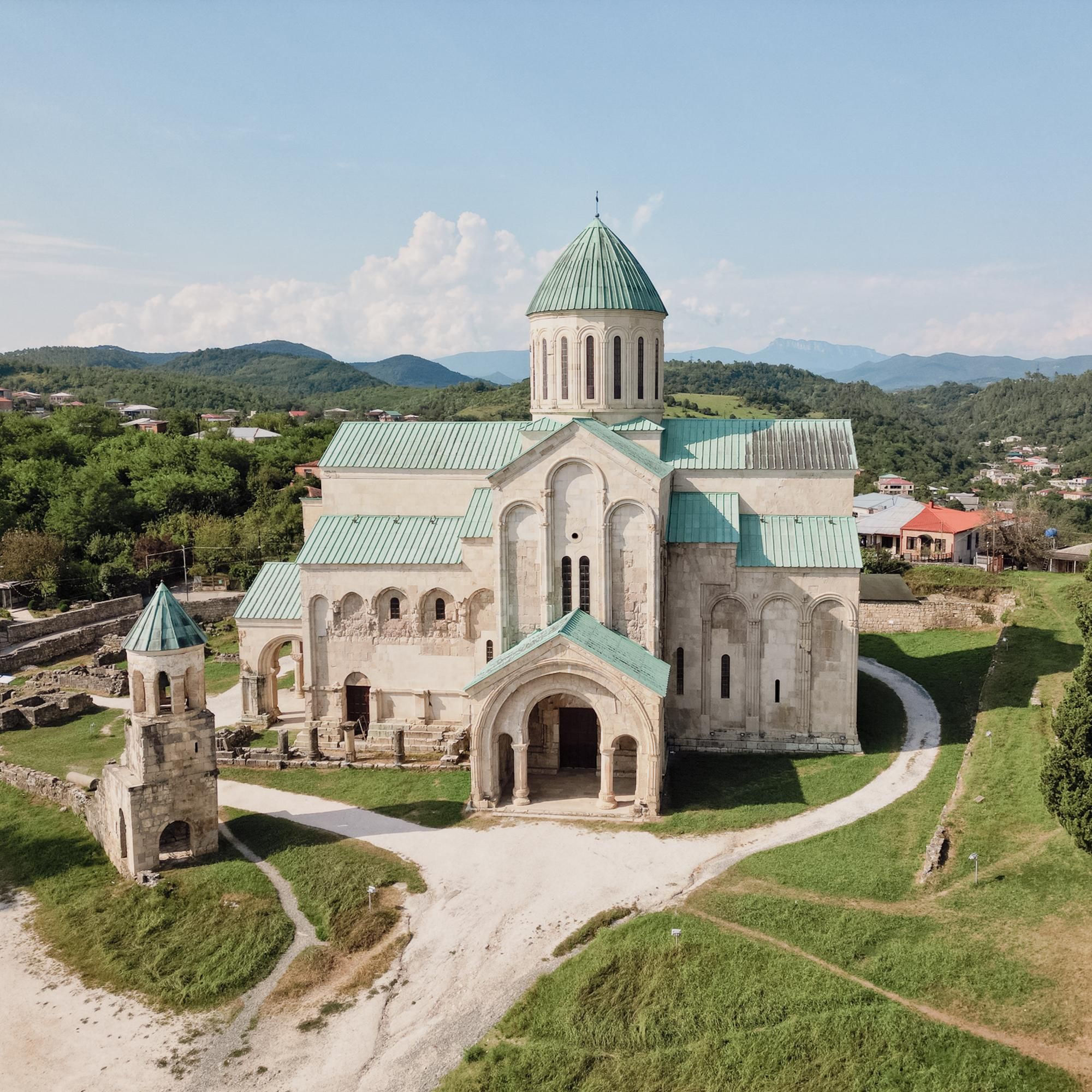 Храм Баграта