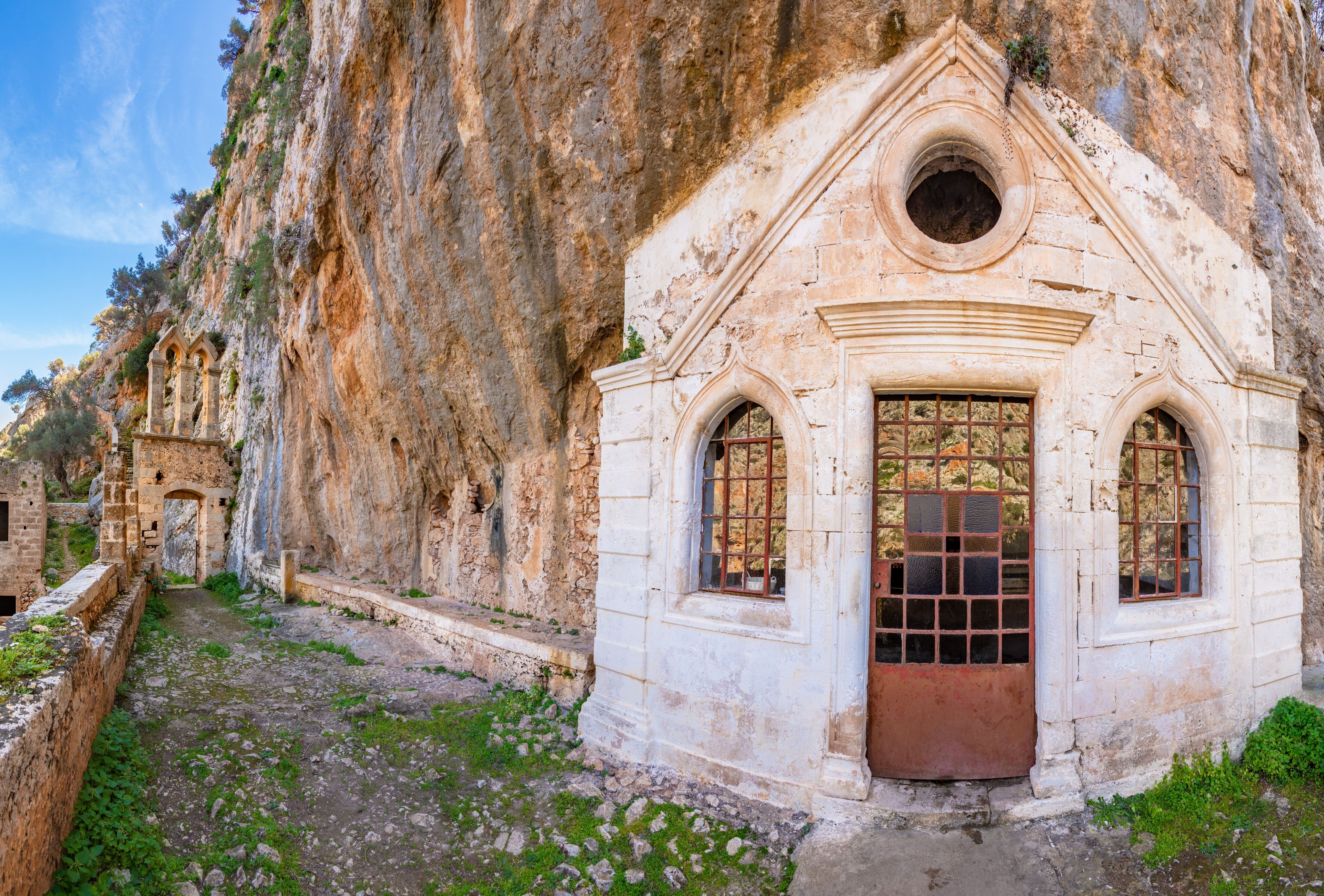 Монастырь Католико