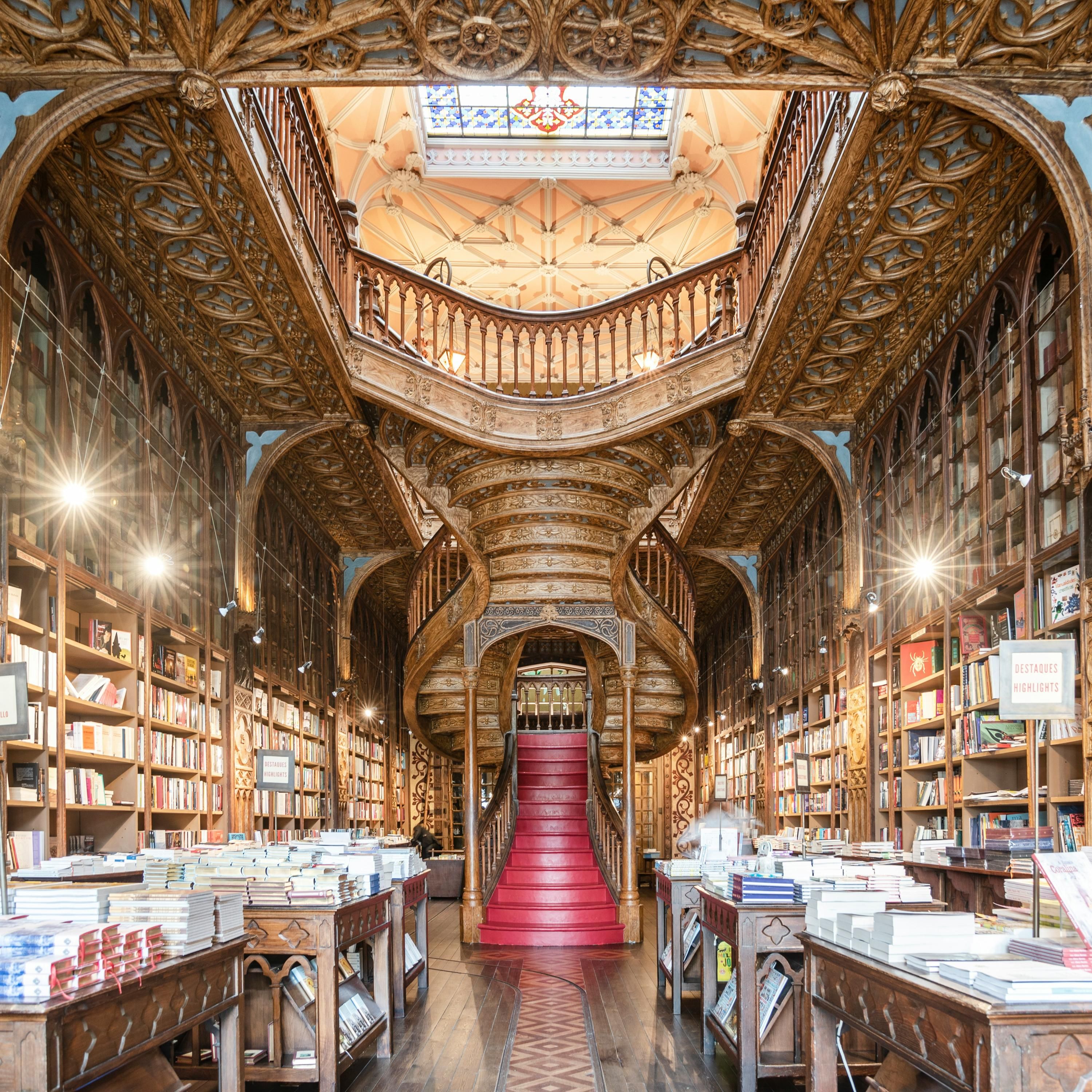 Книжный магазин Lello