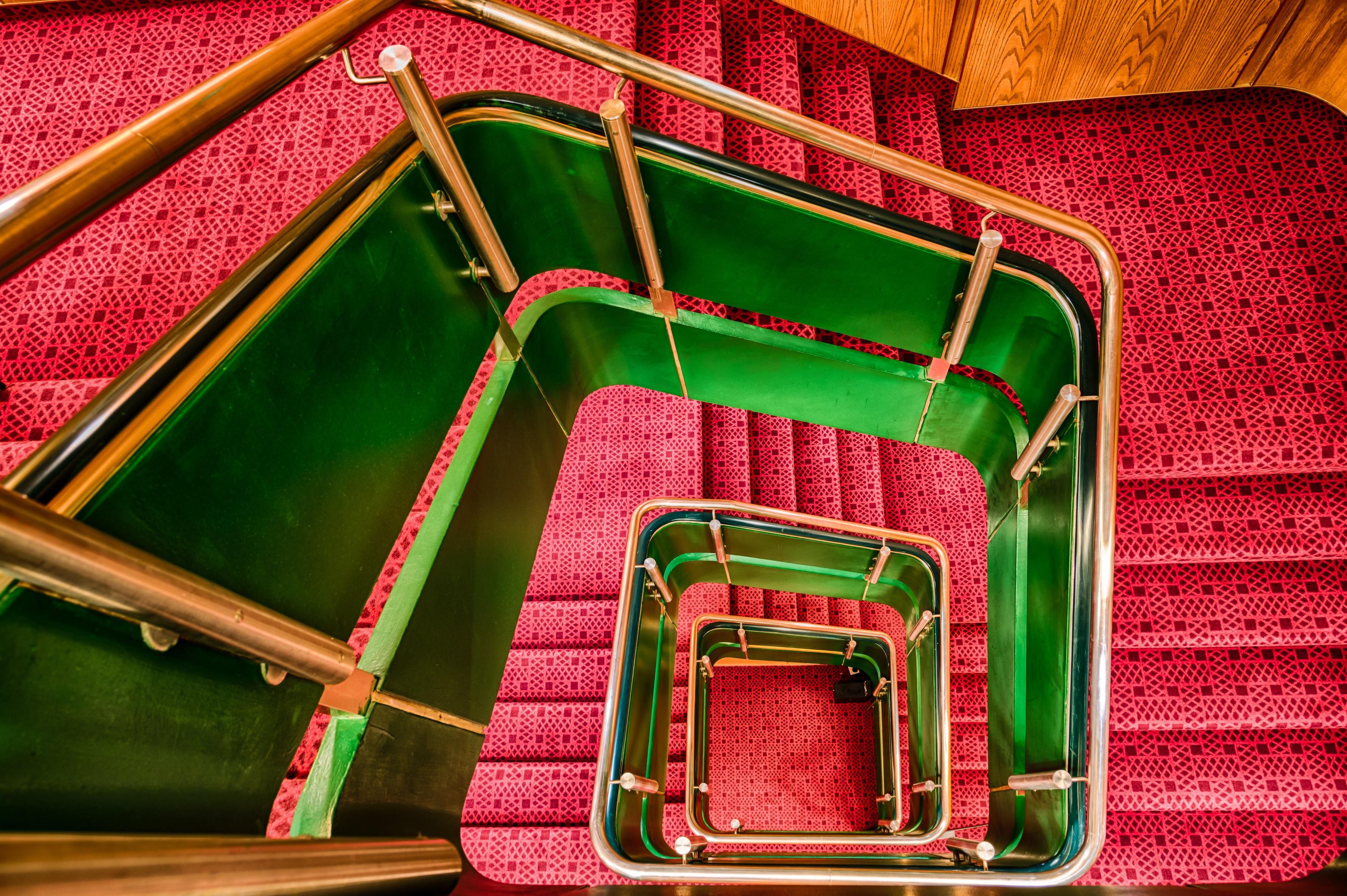 Тур по лайнеру Queen Elizabeth 2