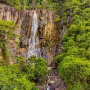 Освежиться у водопадов