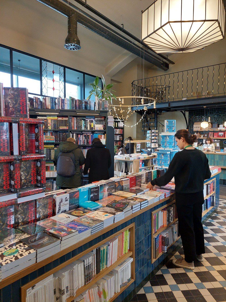 Книжный магазин в Петербурге