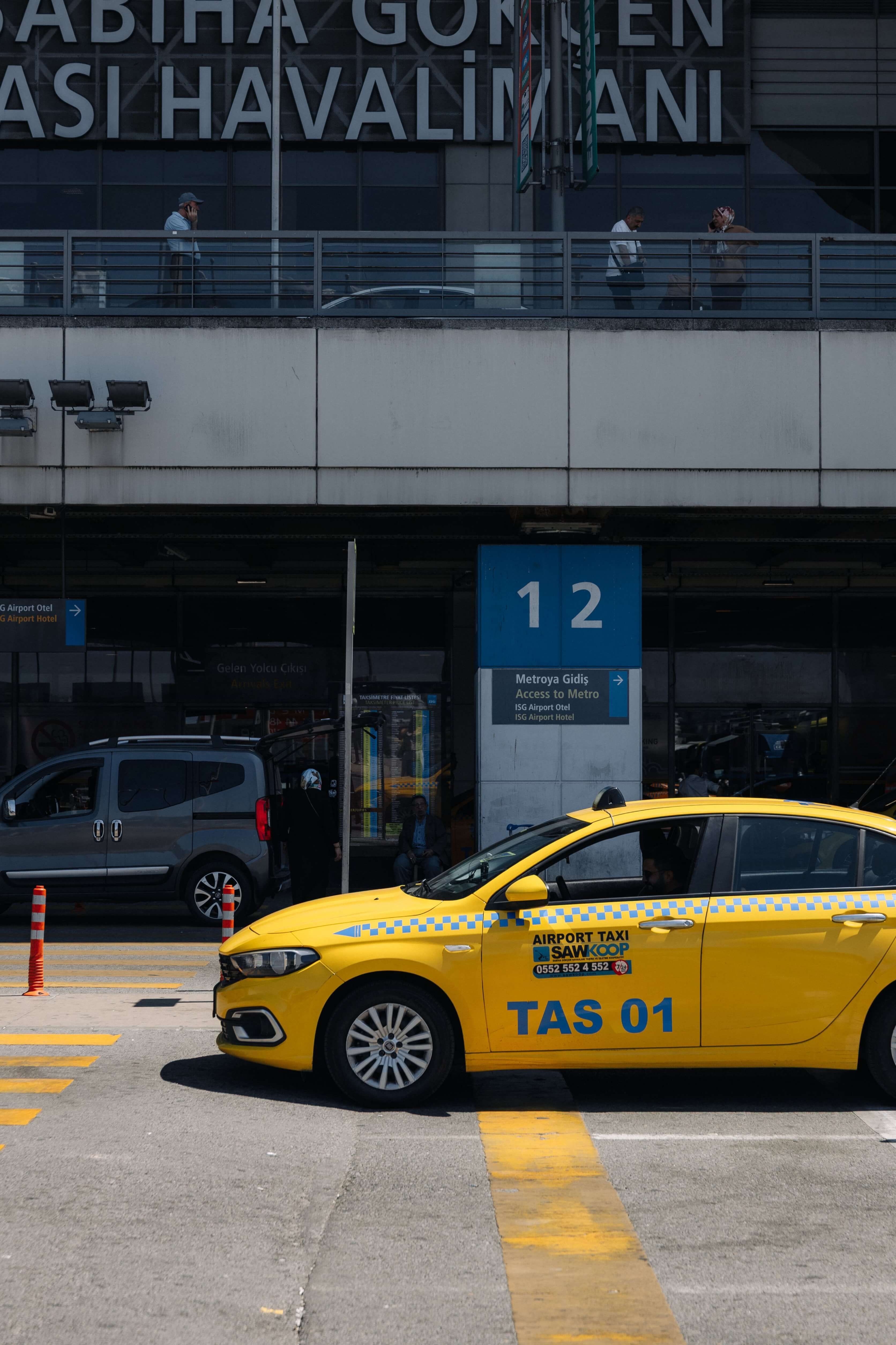 Метро в Стамбуле