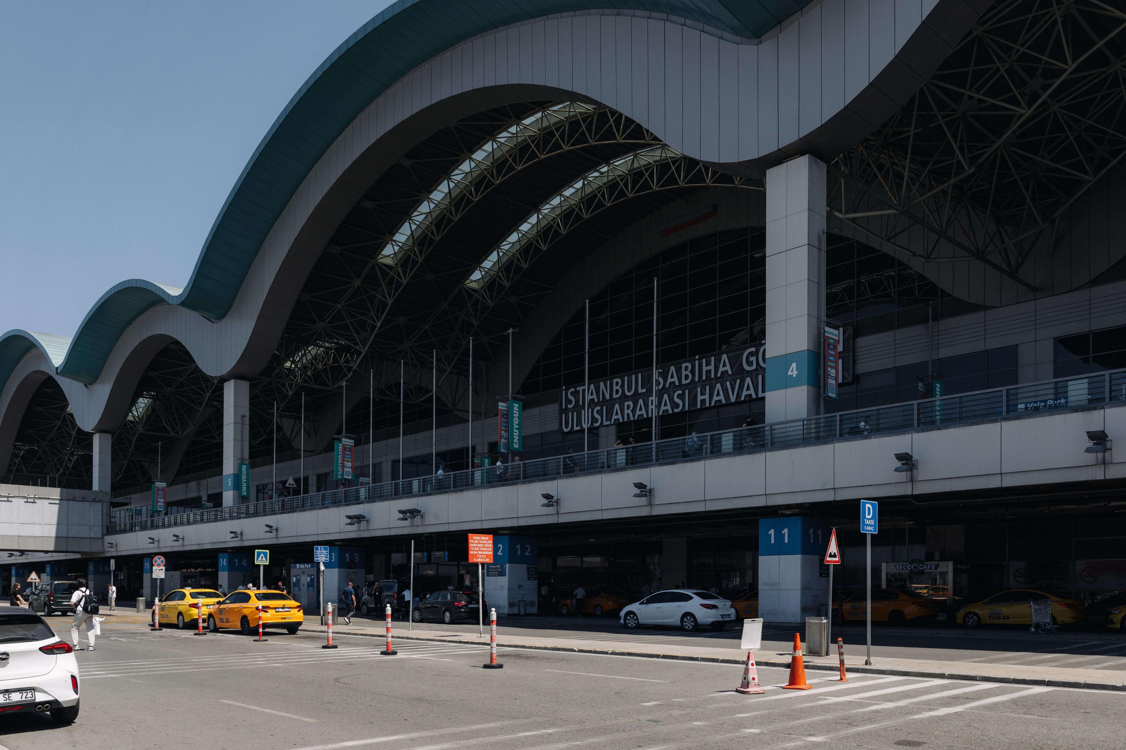 Аэропорт Сабиха Гёкчен в Стамбуле