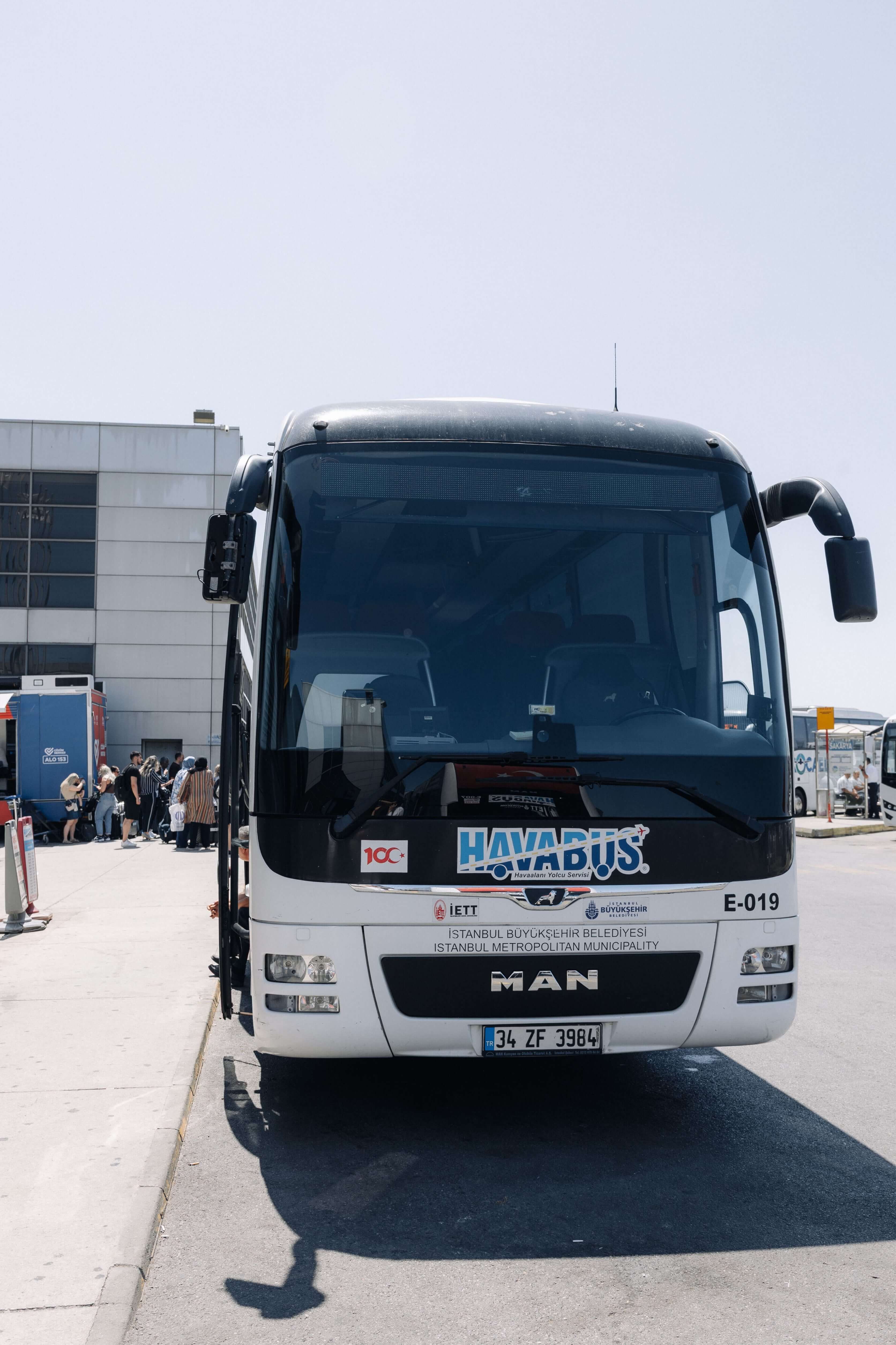 Транспорт в аэропорту в Стамбуле