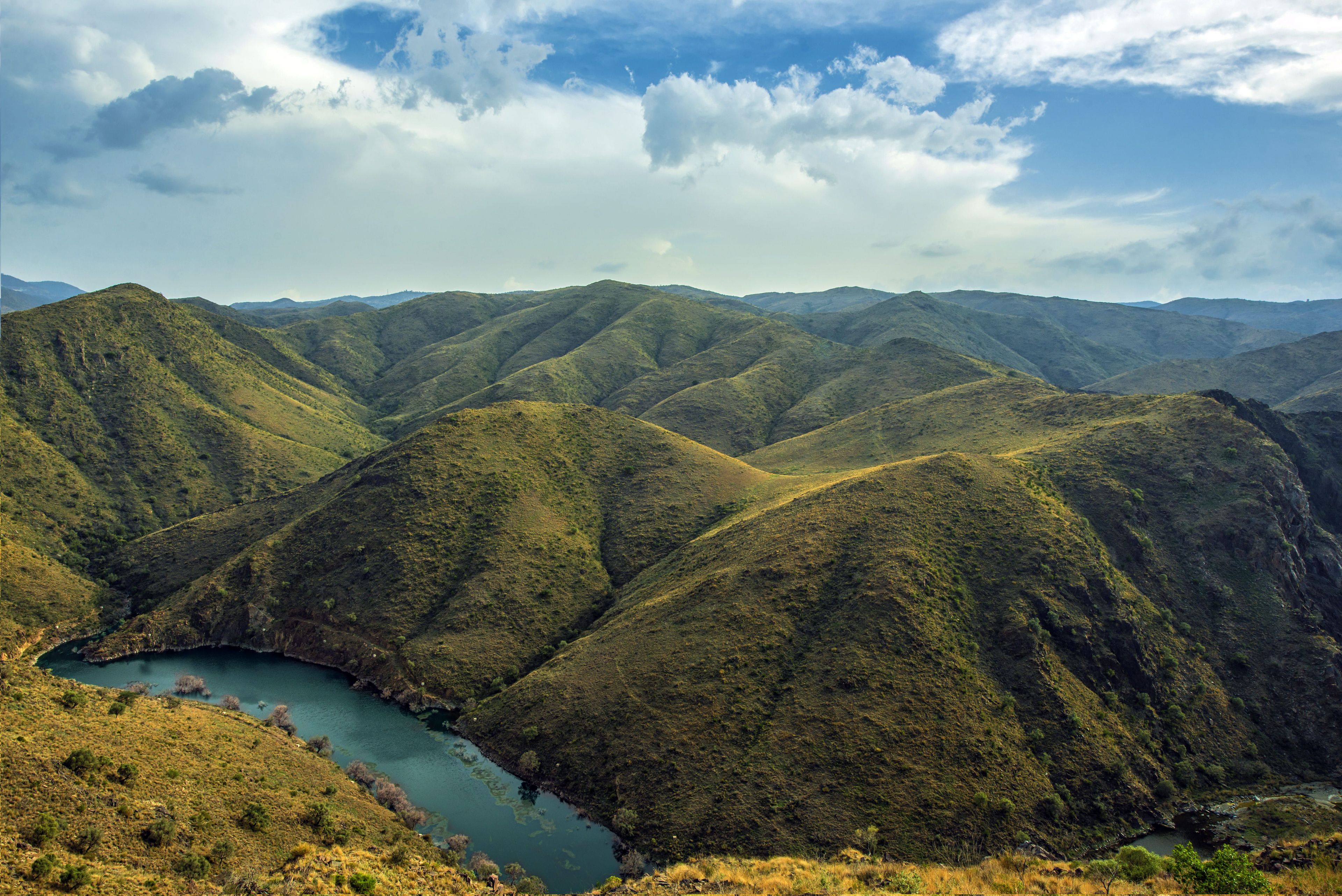 Aseer mountains.jpg