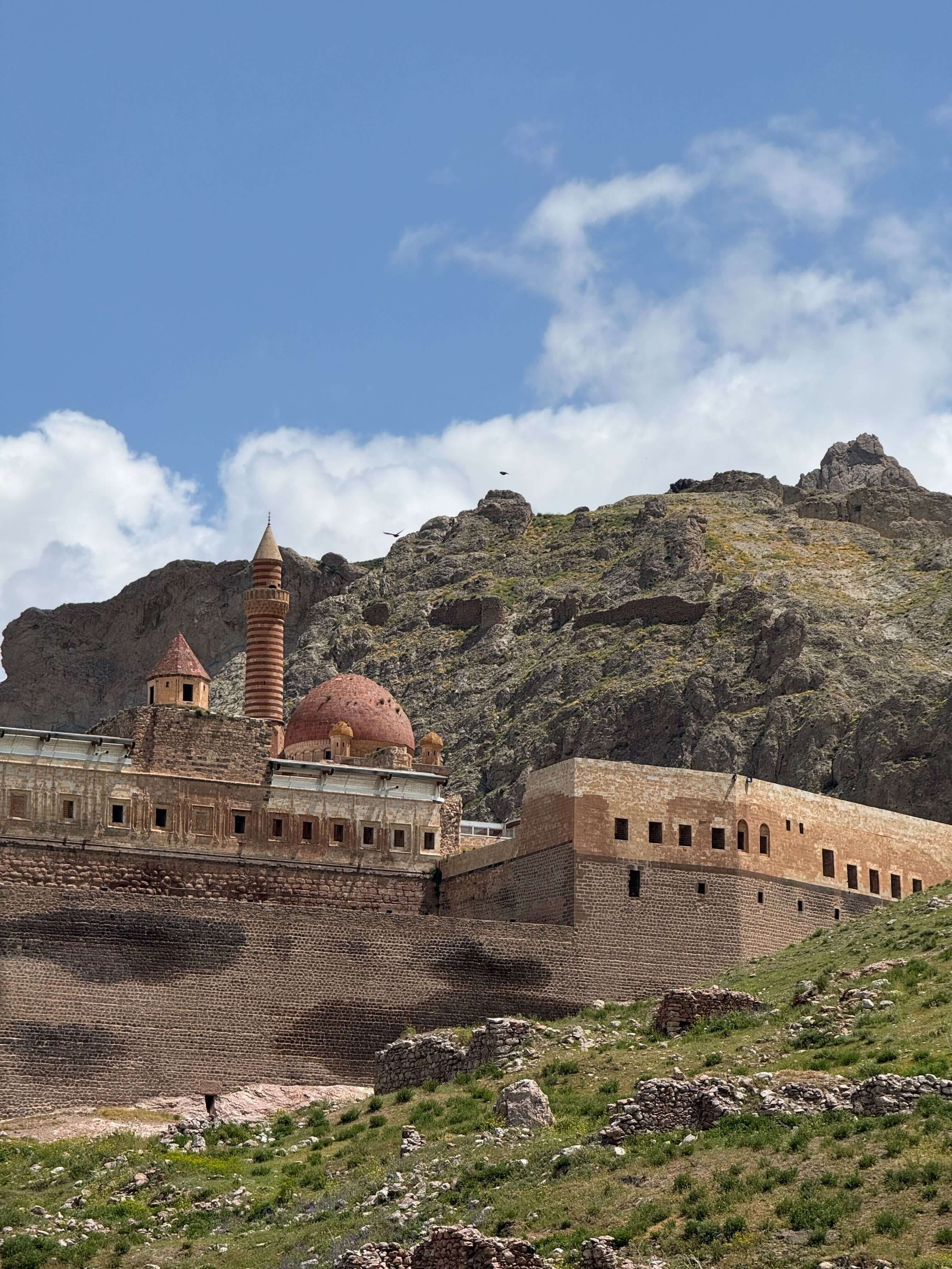 Дворец Исхак-Паши