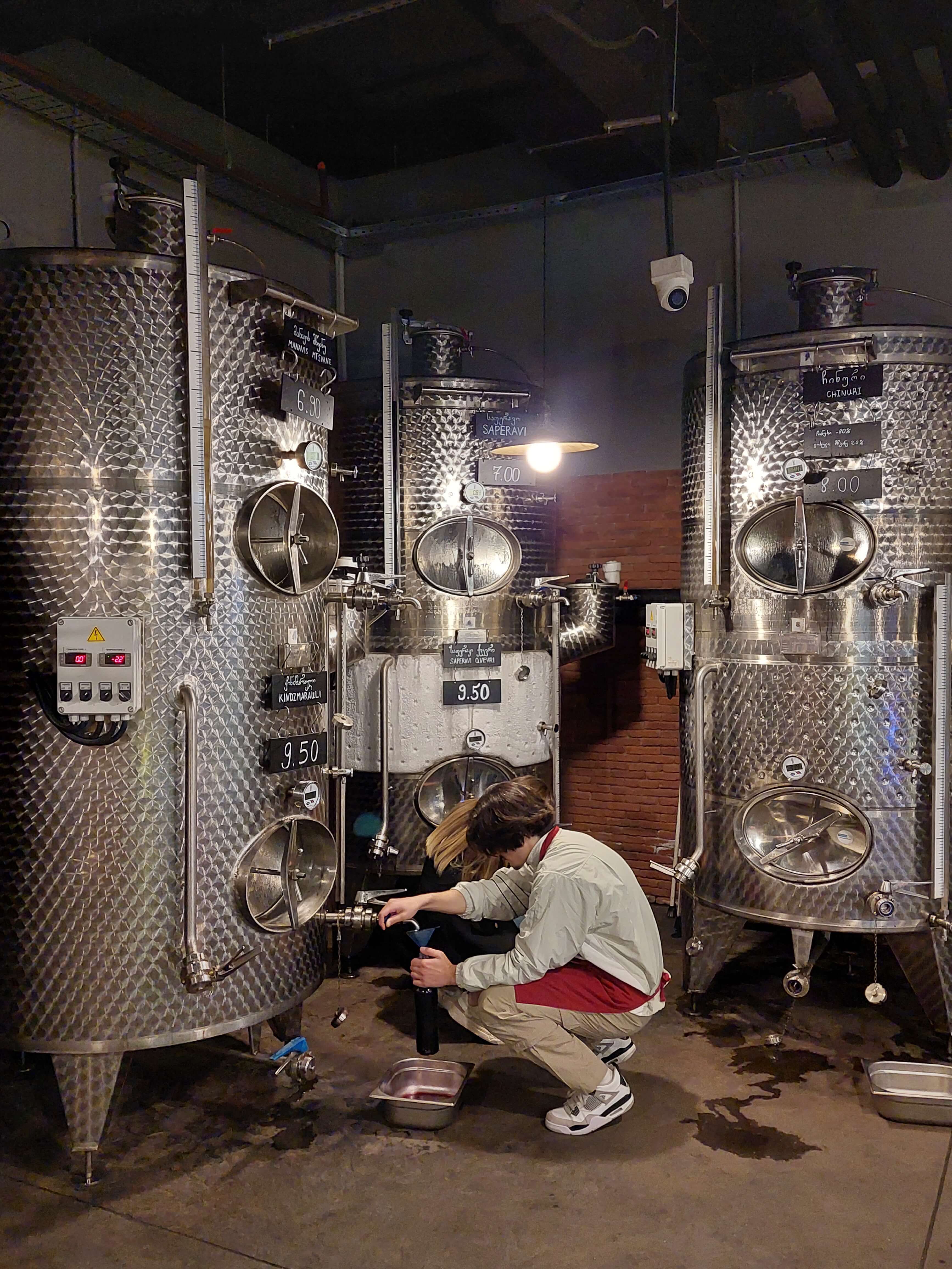 Винный магазин в Грузии