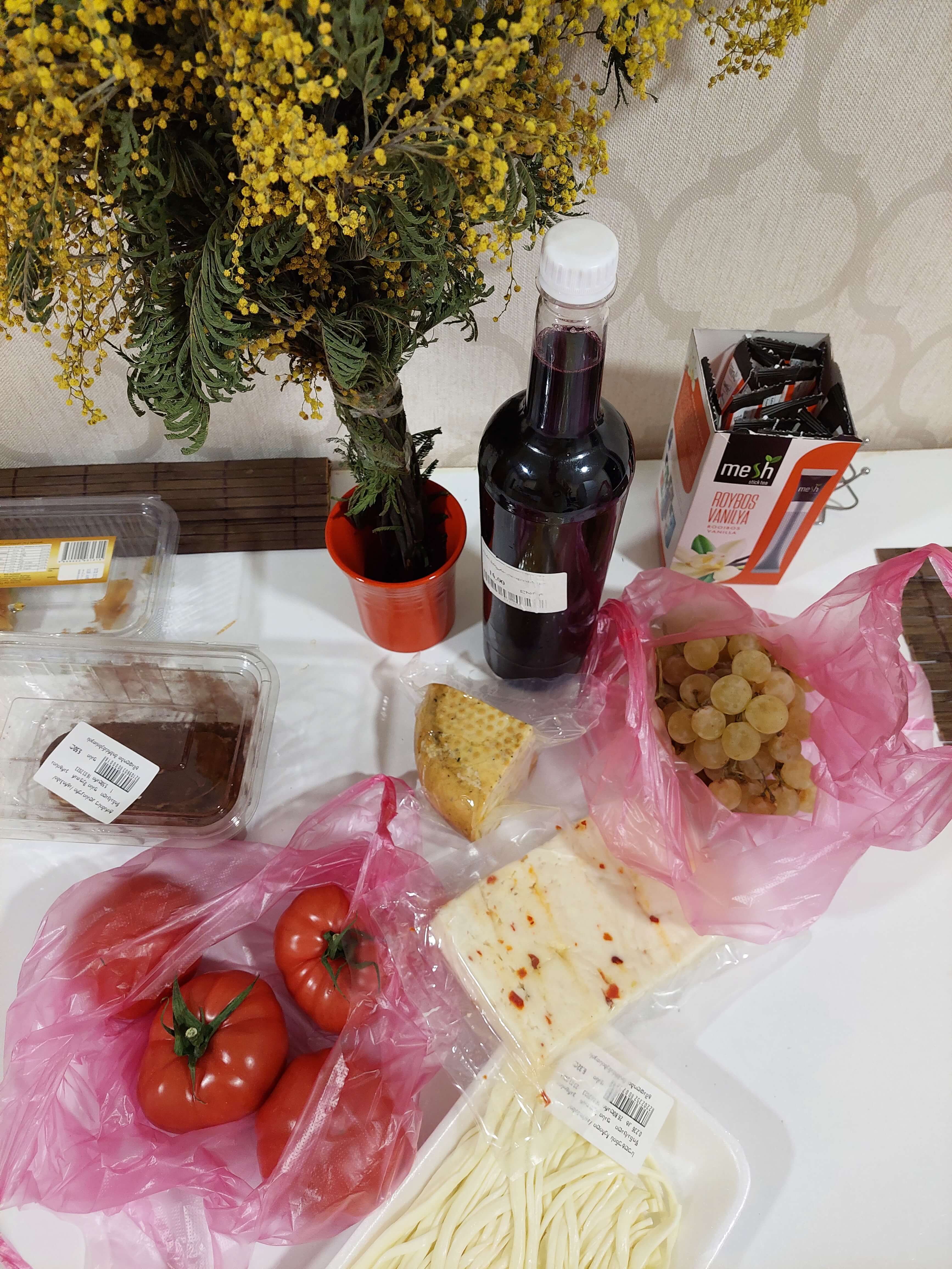 Продукты из магазина в Тбилиси