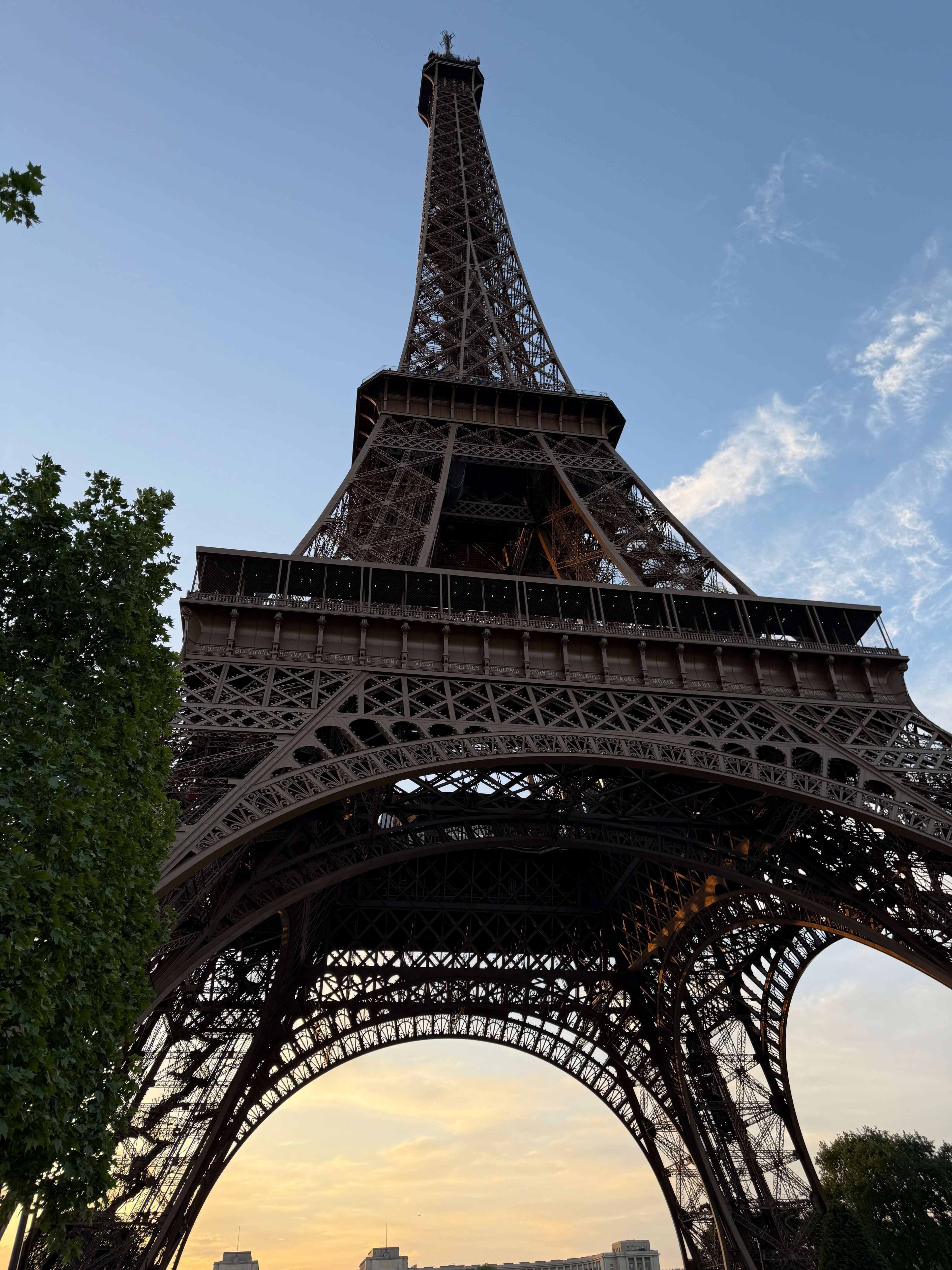 Эйфелева башня