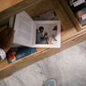 Книга в кафе в Гонконге