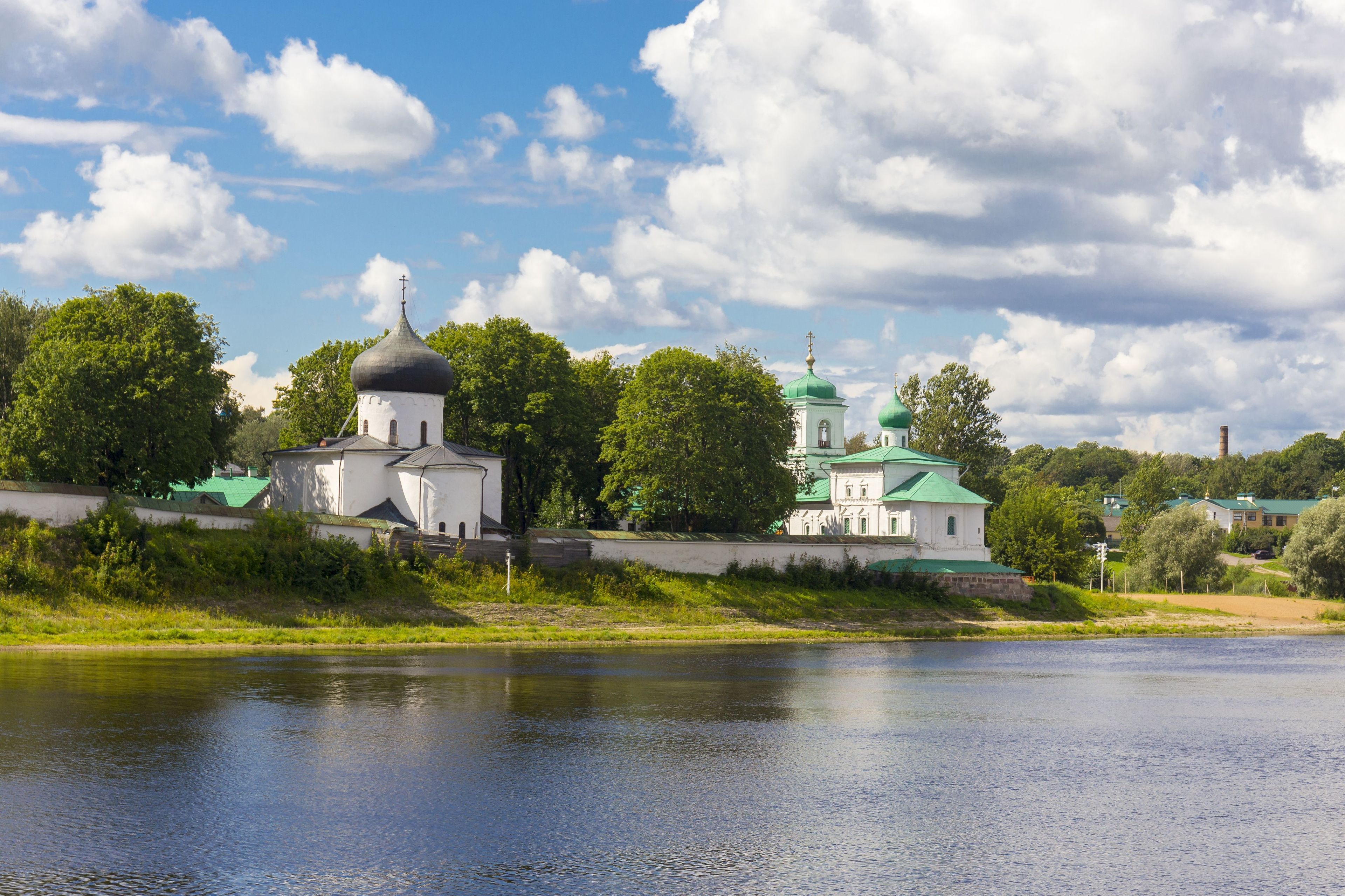 Мирожский монастырь.jpg