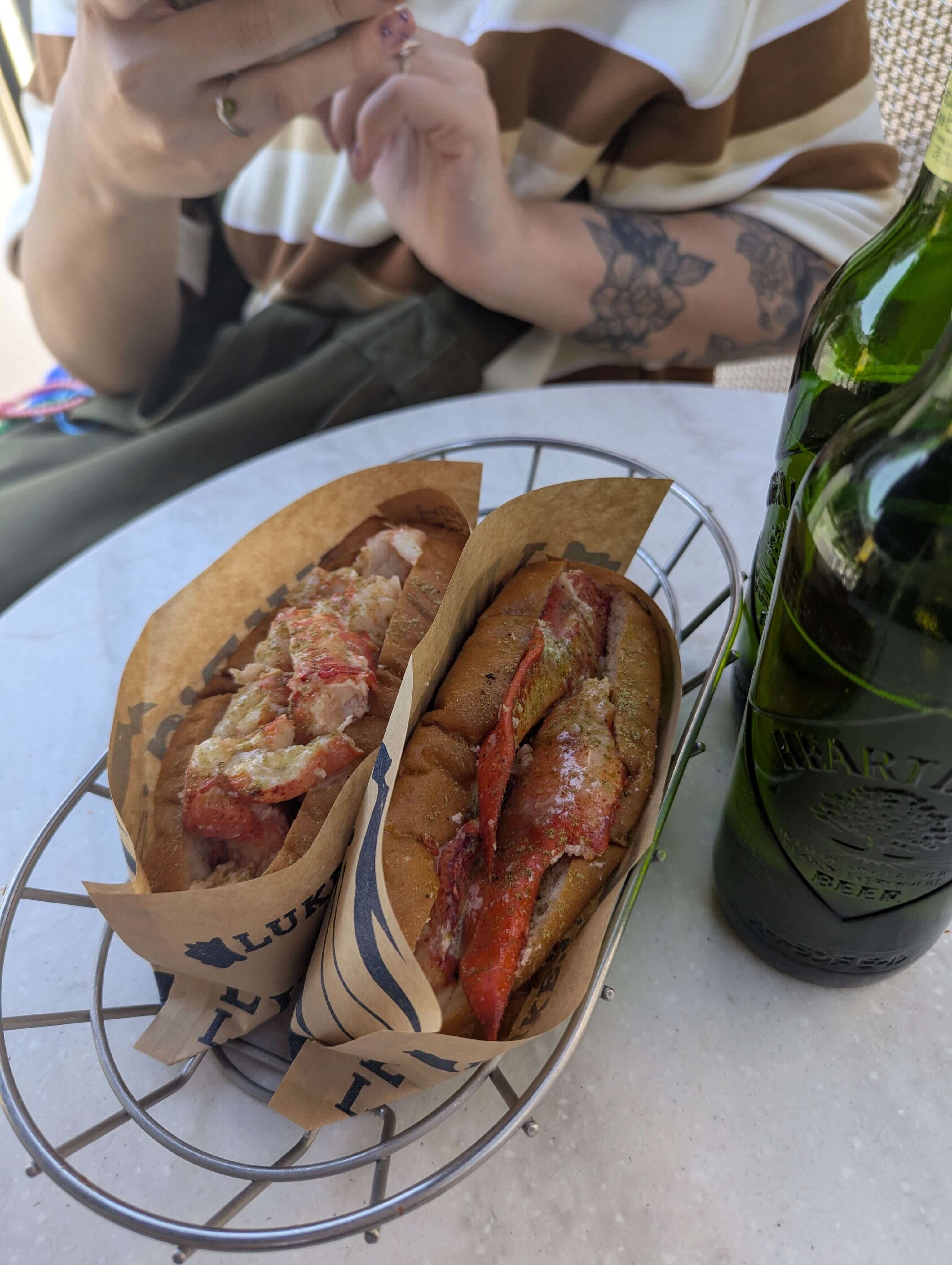 Хот-дог с лобстером