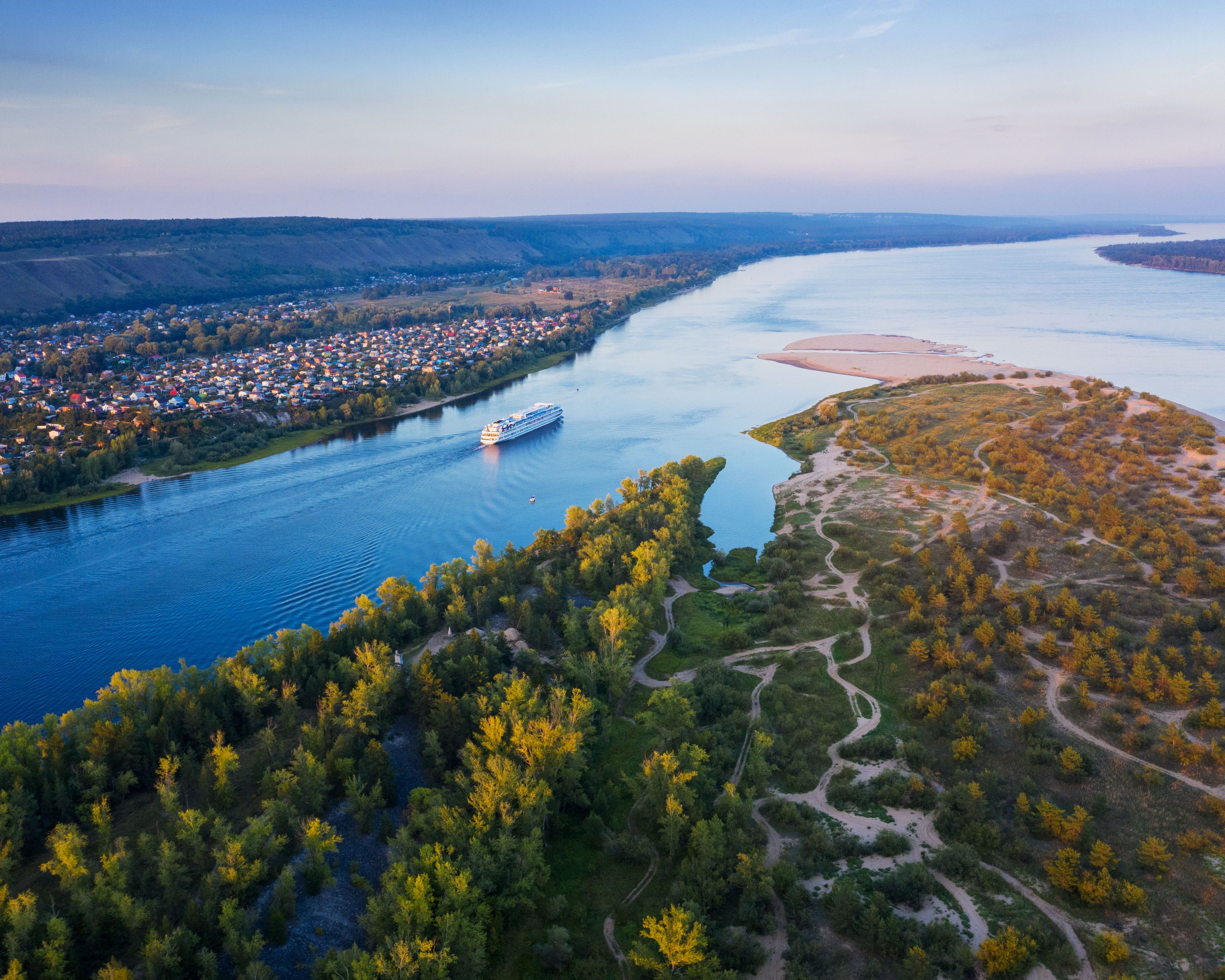 Речная прогулка по Волге.jpg
