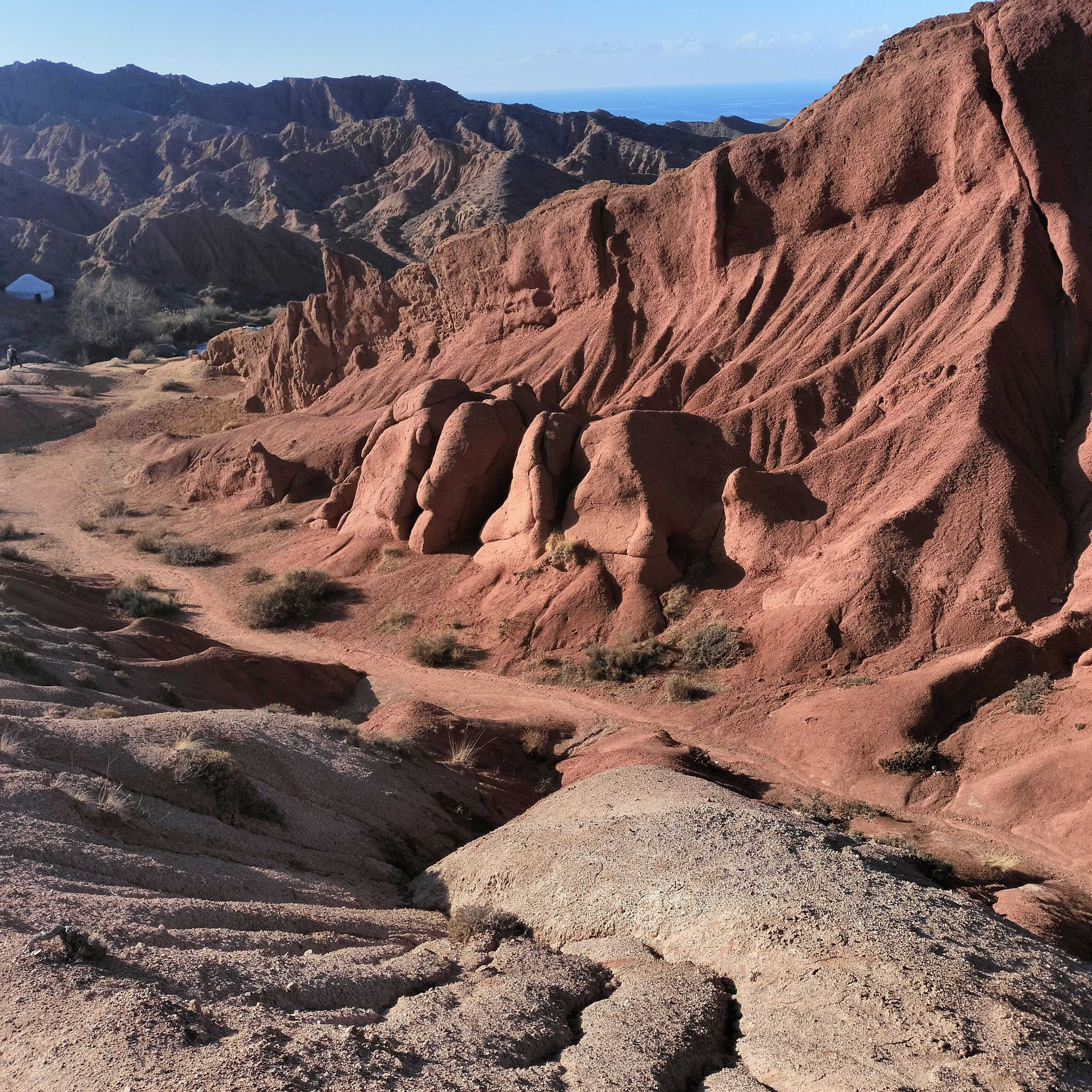 Каньон у Иссык-Куля в Кыргызстане