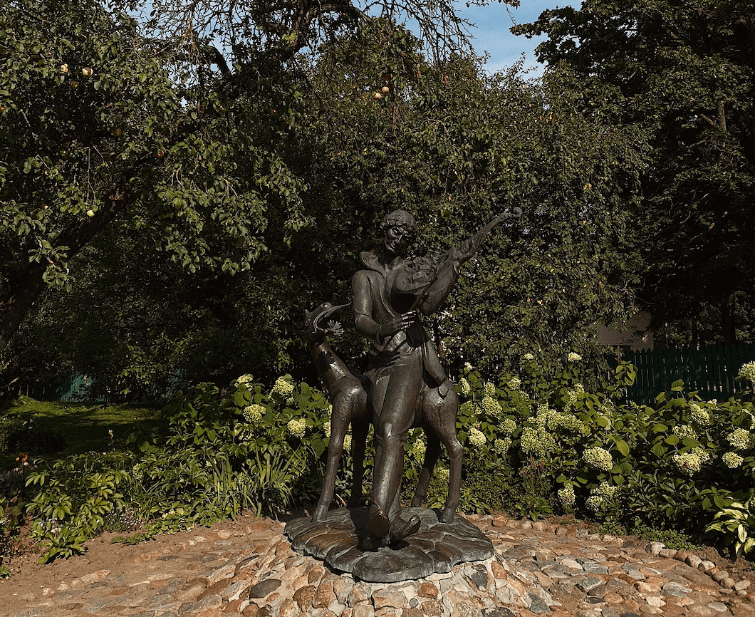 Памятник Шагалу