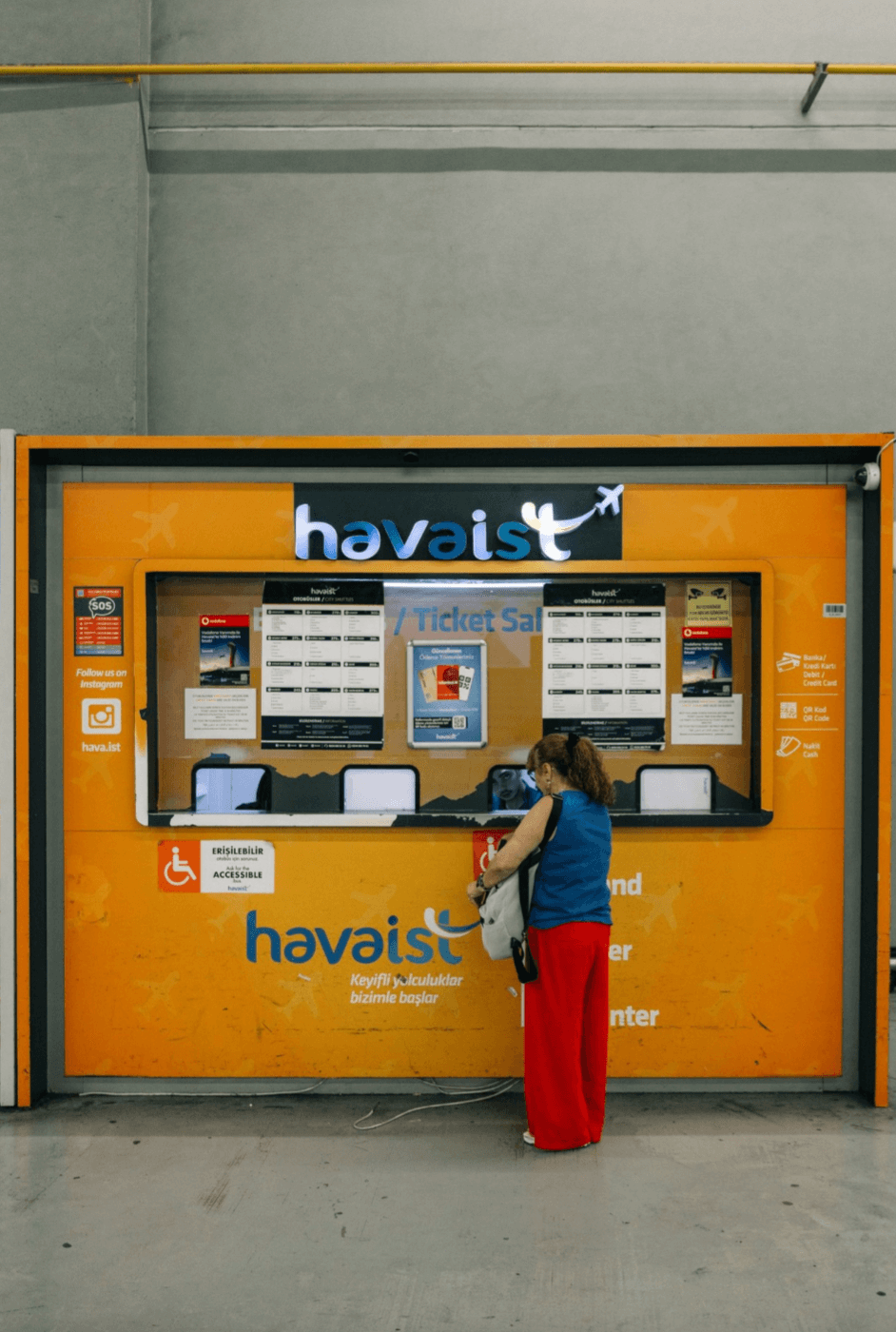 Автобус в аэропорту в Стамбуле