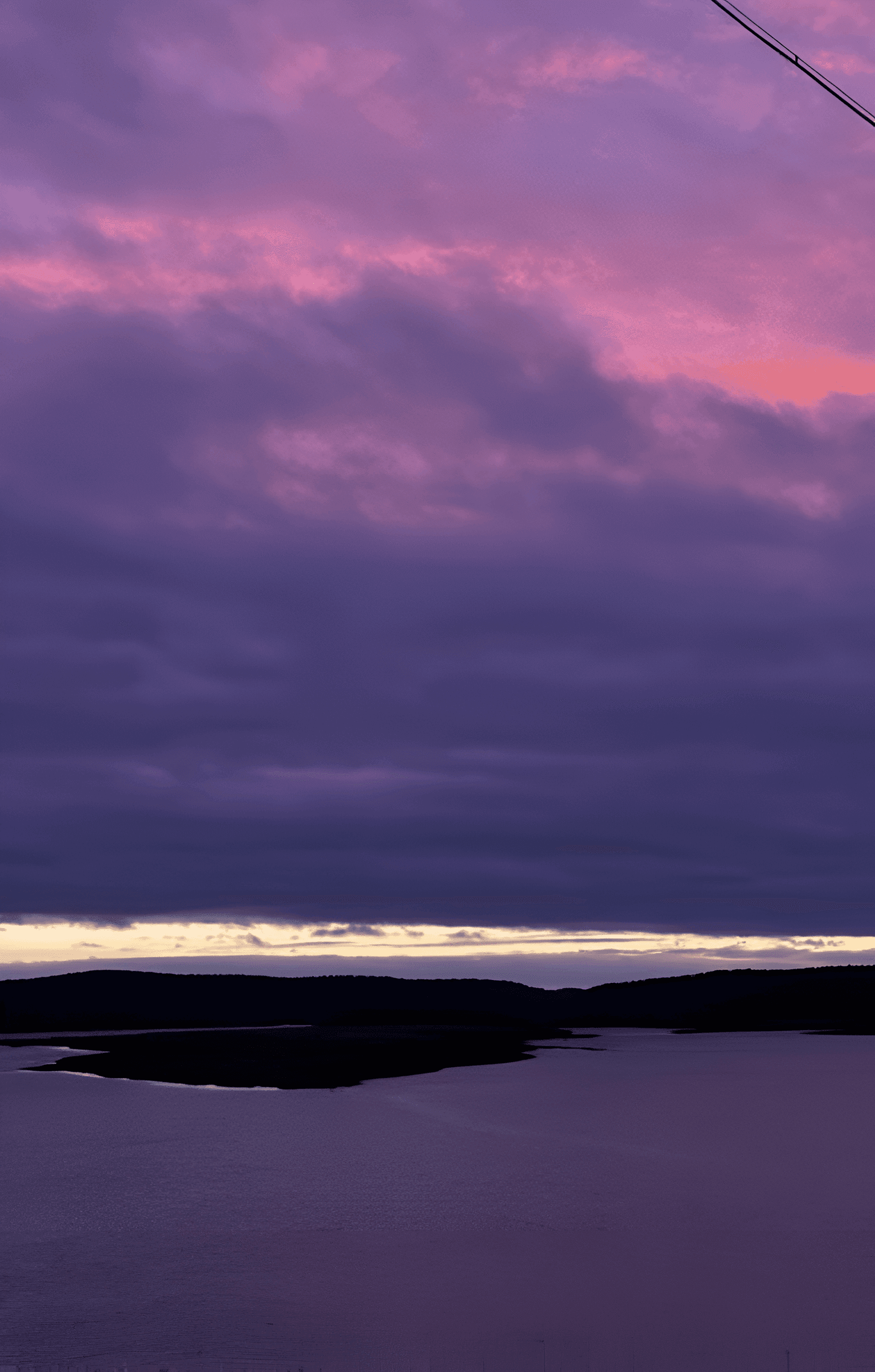 Красивый закат на Кольском полуострове