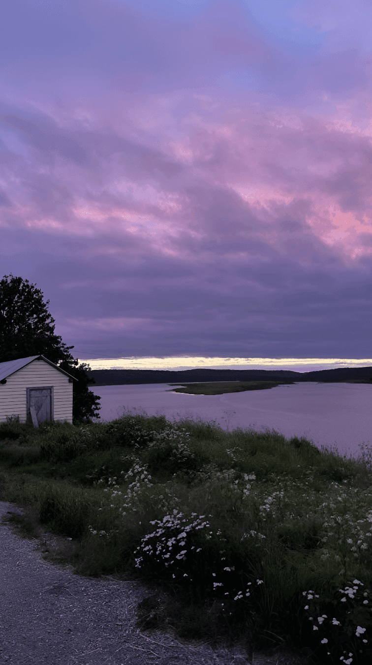 Красивый закат на Кольском полуострове