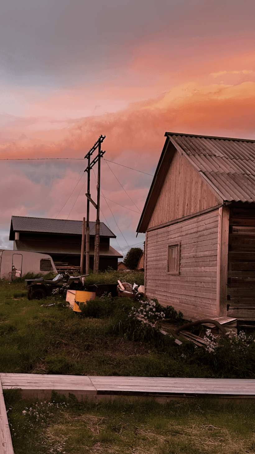 Красивый закат на Кольском полуострове