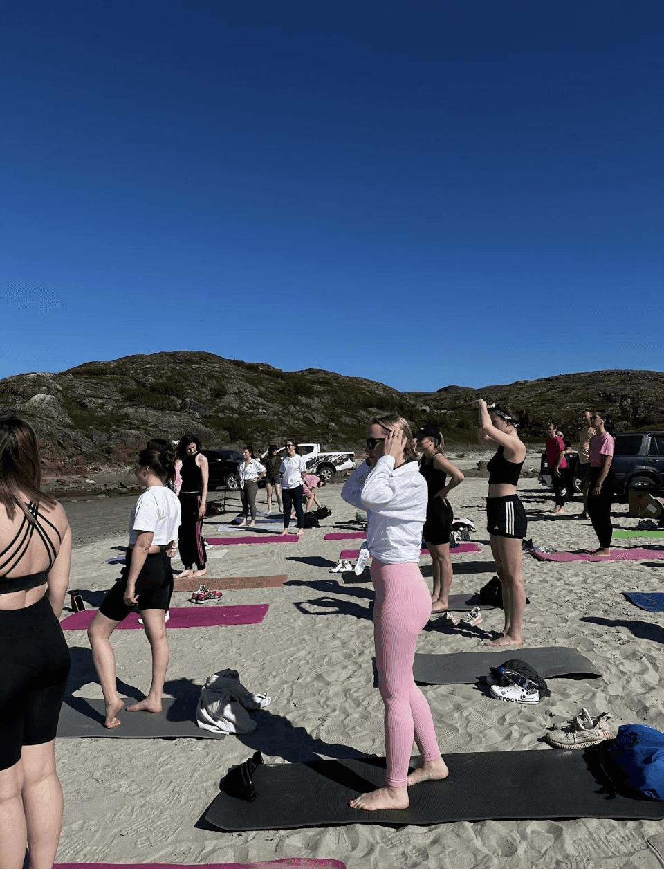 Йога на пляже