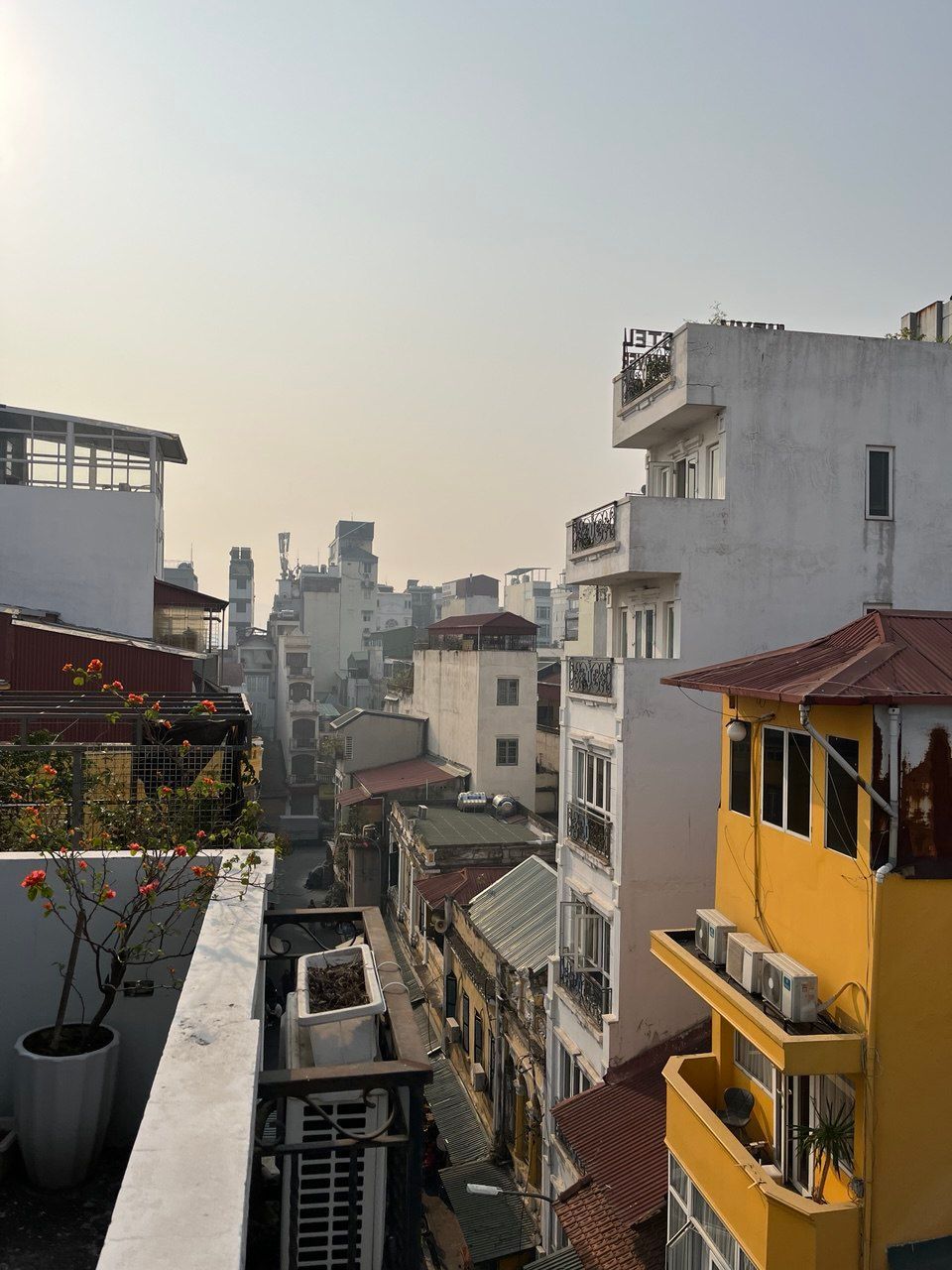 Вид с террасы в Ханое