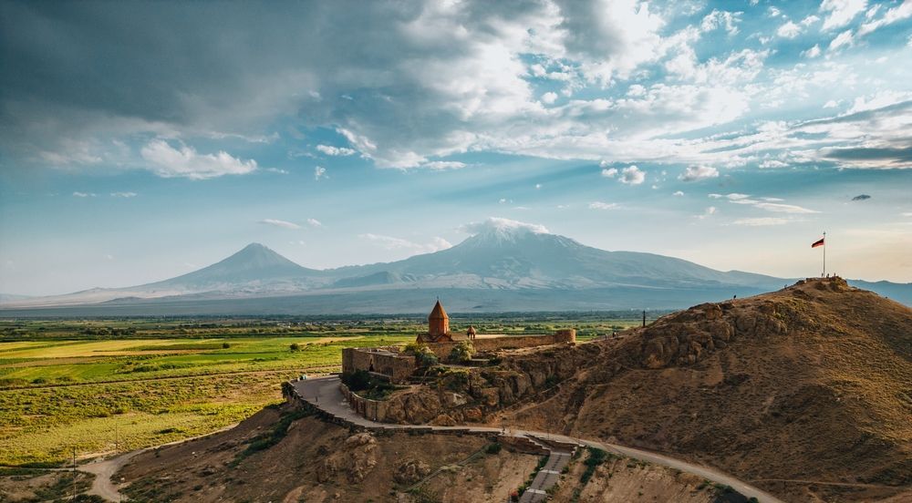 Куда поехать из Еревана на один-два дня: Звартноц, Дилижан, озеро Севан 