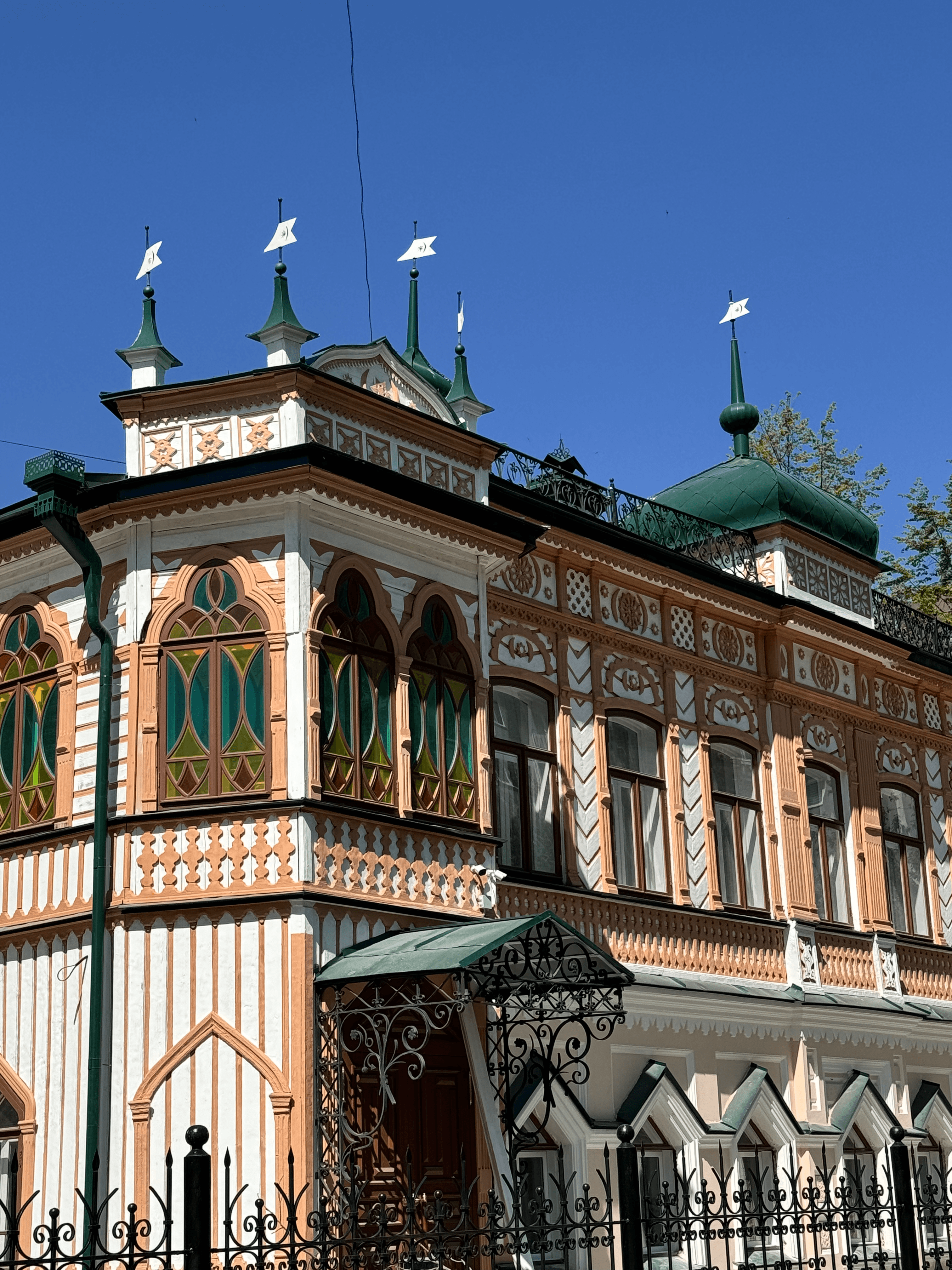 Второй дом Агафуровых, там сейчас представительство татарстана (1).png