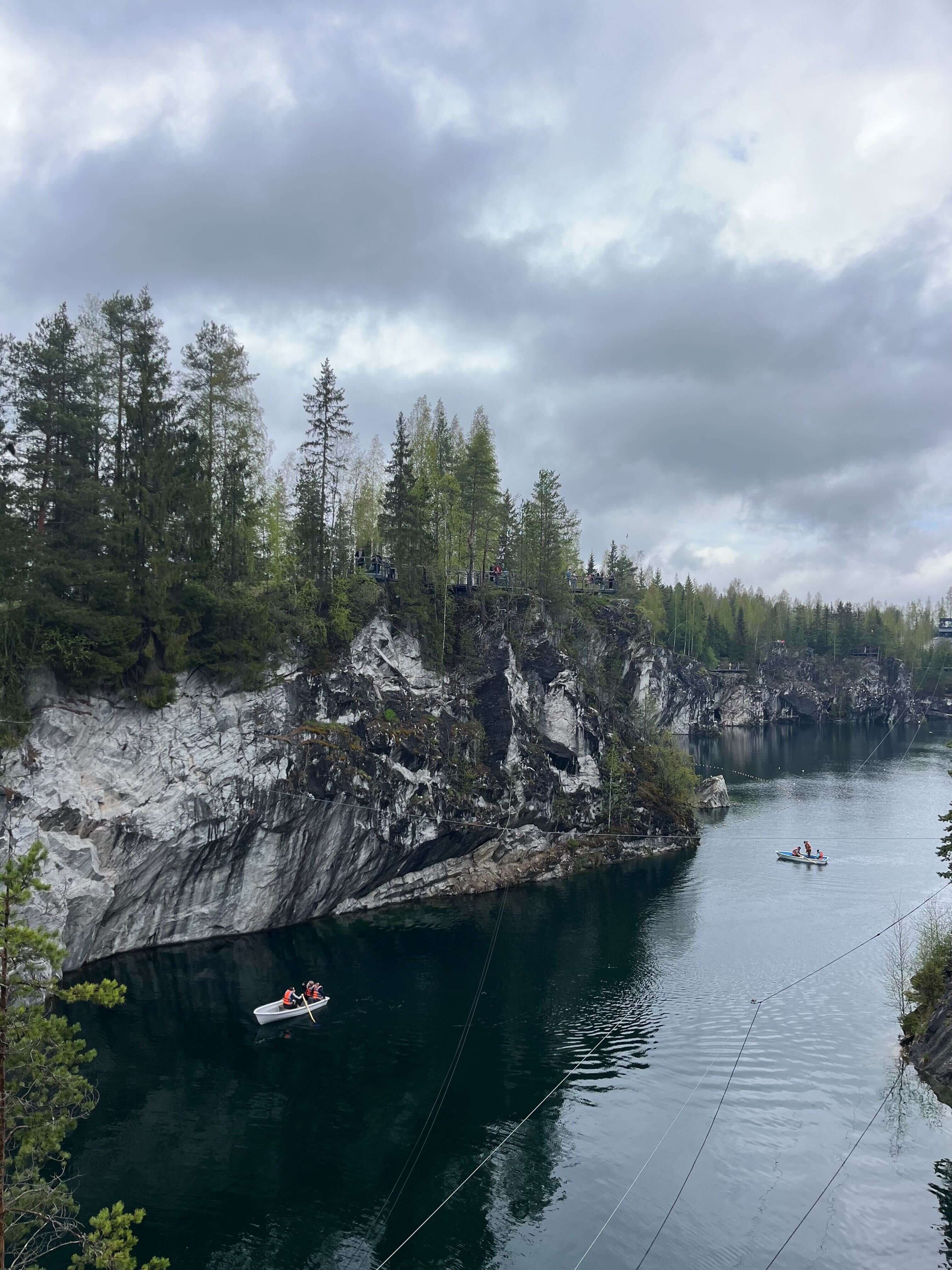 Зиплайн в горном парке «Рускеала»
