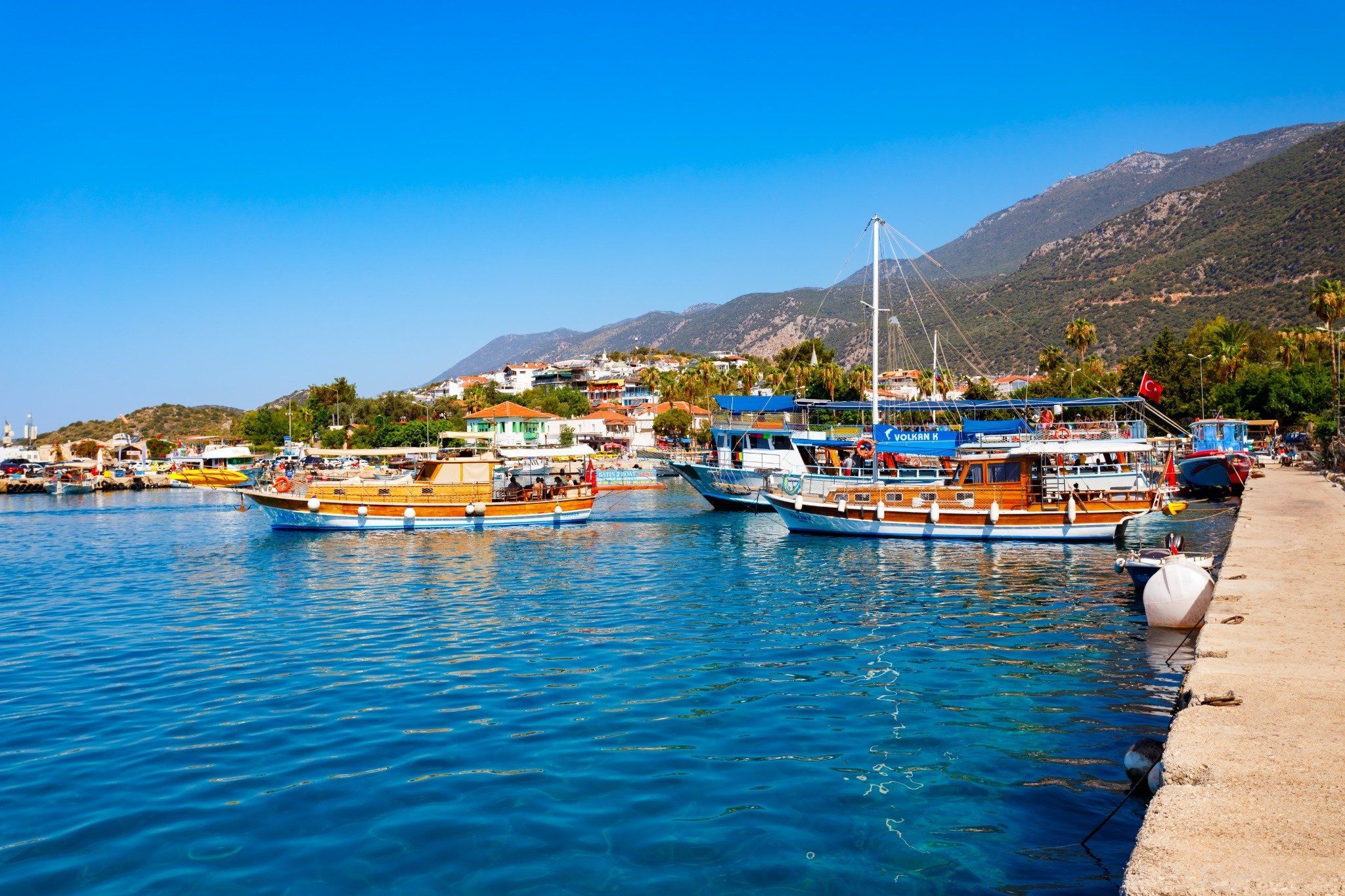 Сбежать в Каш: что нужно знать для планирования поездки в турецкий городок