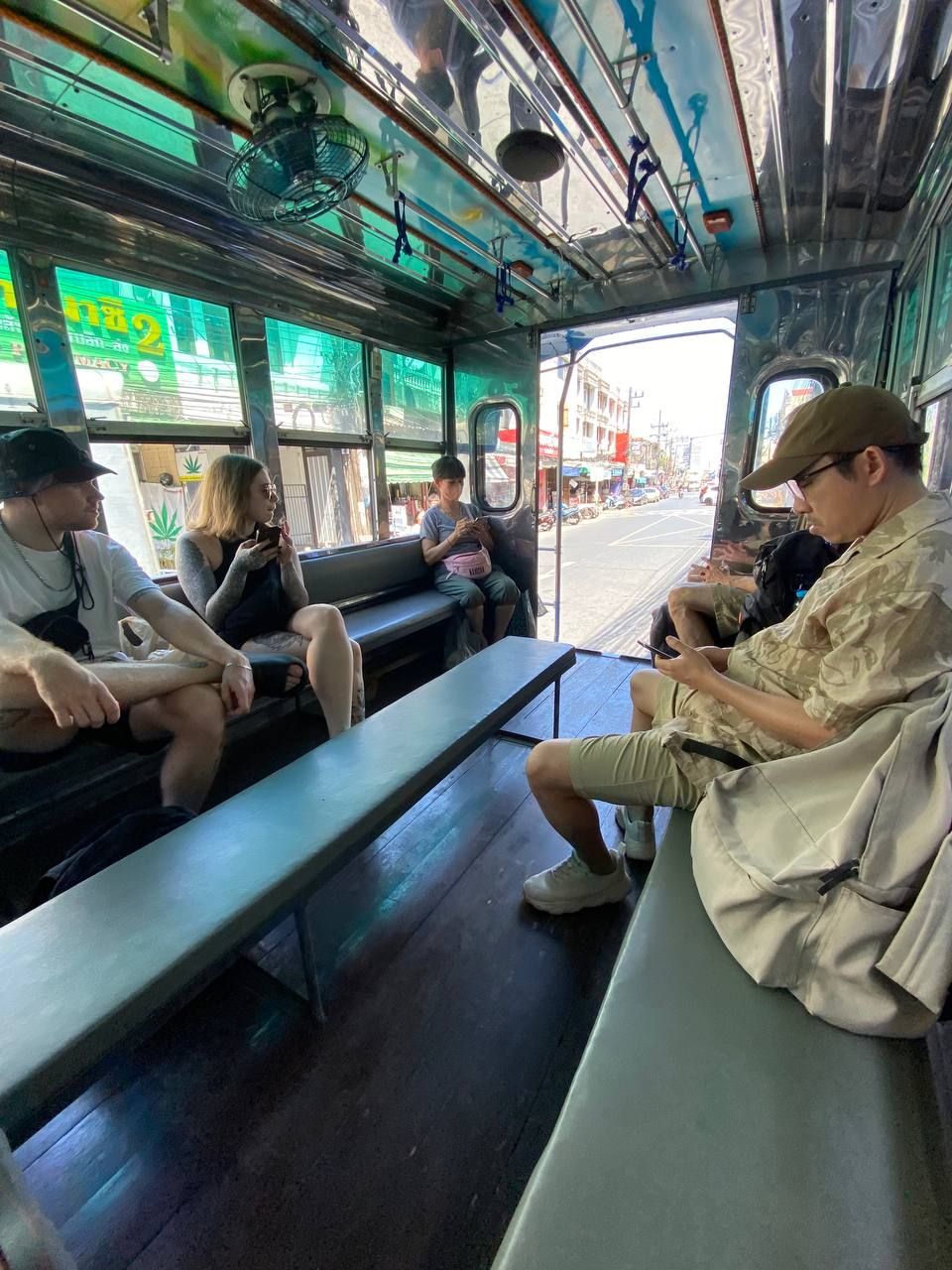 местный автобус .jpg