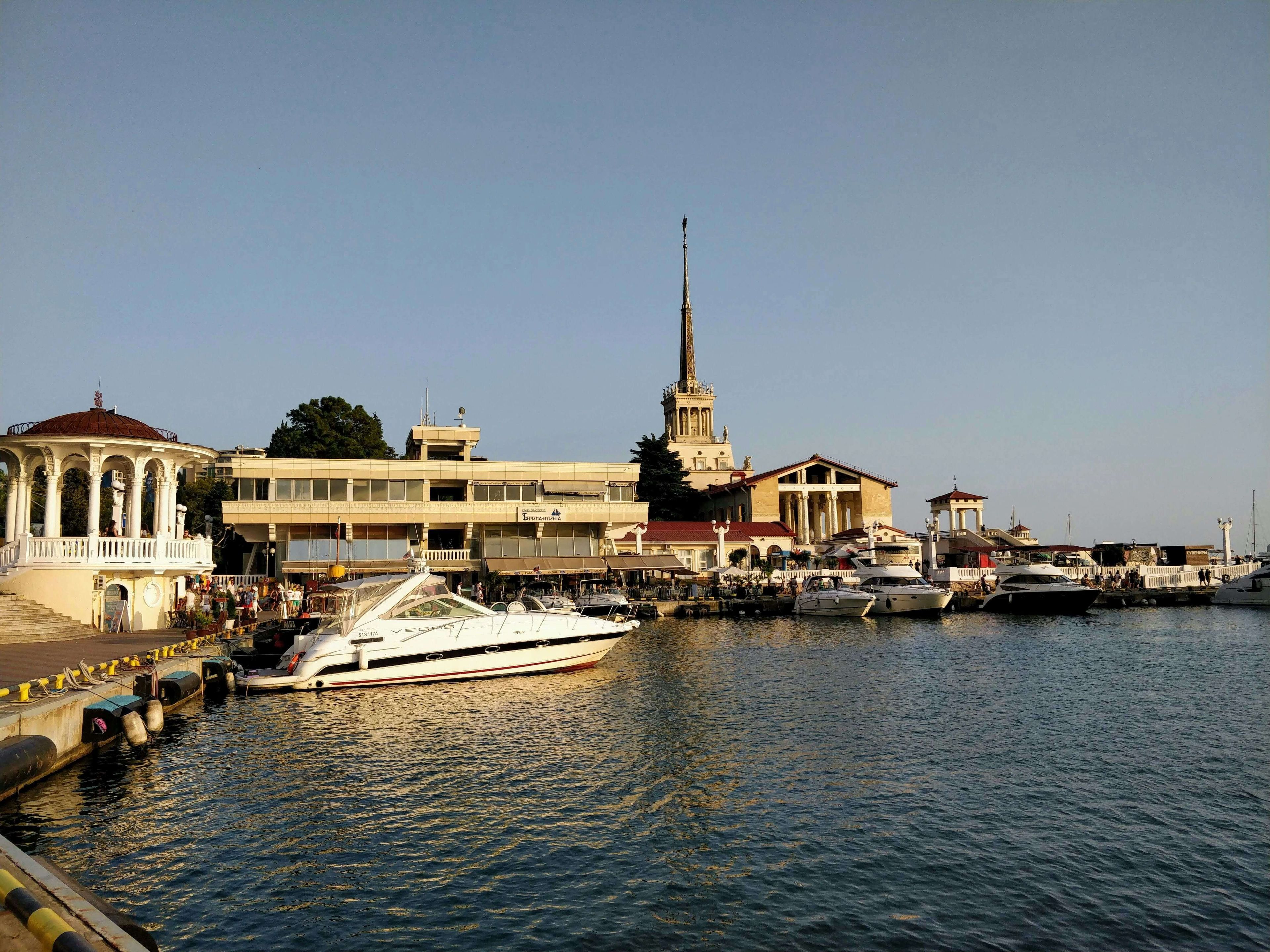 Морской вокзал в Сочи