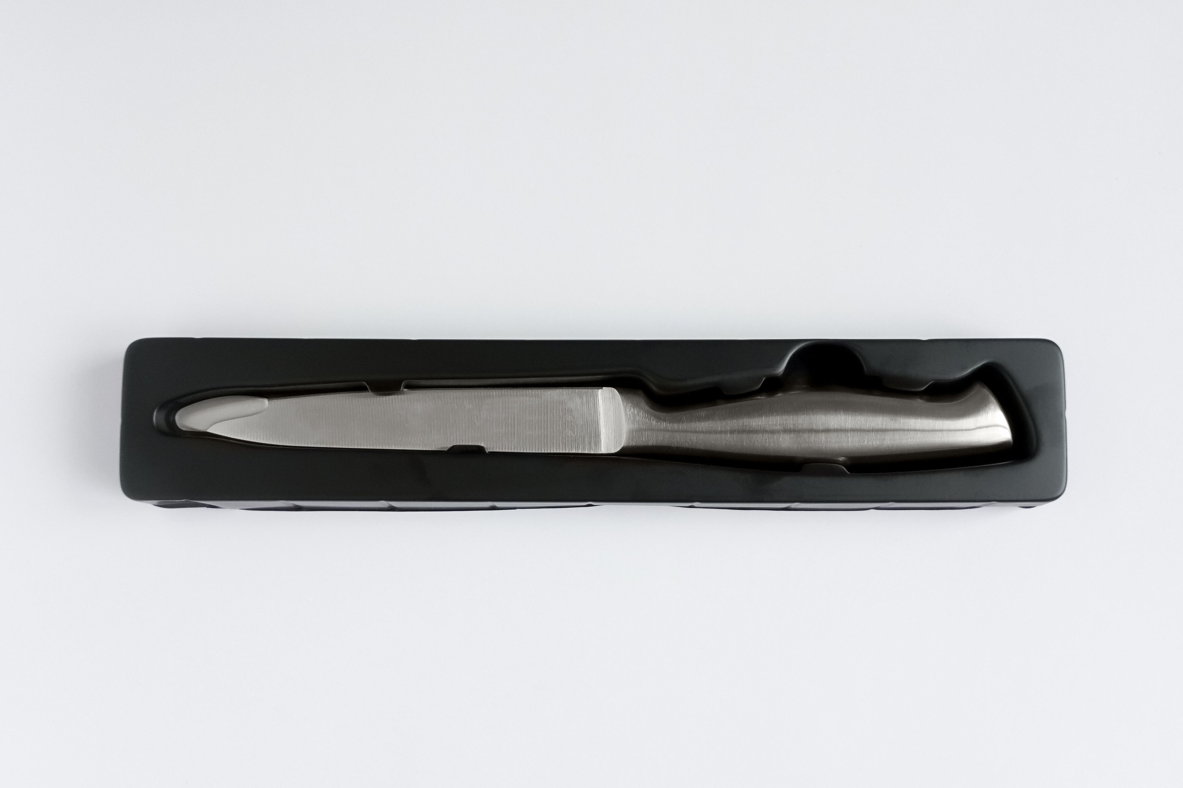 нож в чехле.jpg