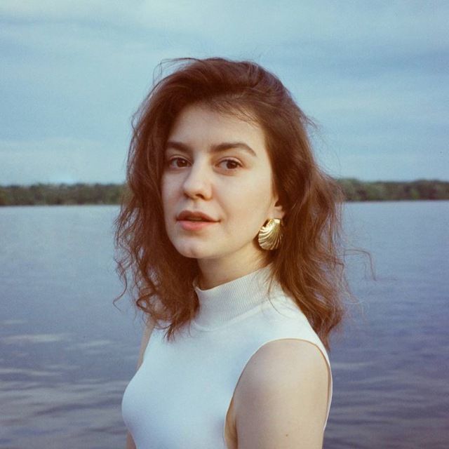 Юля Елистратова