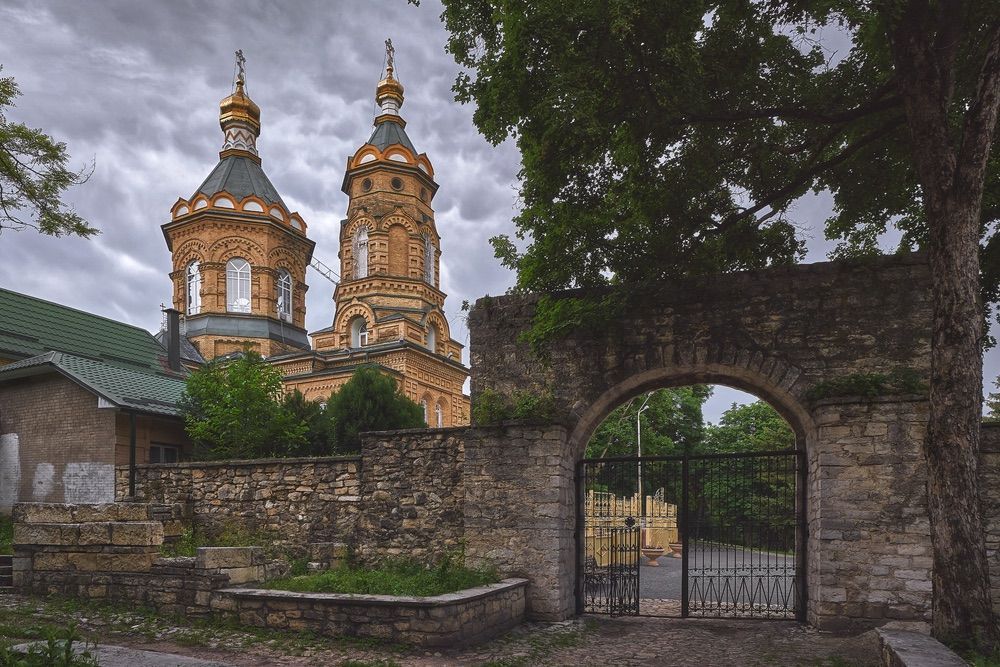 Вход в Пятигорский некрополь