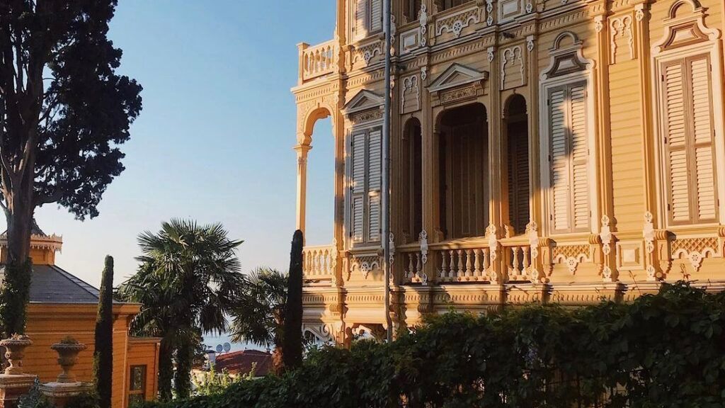 Здание на одной из улиц Принцевых островов