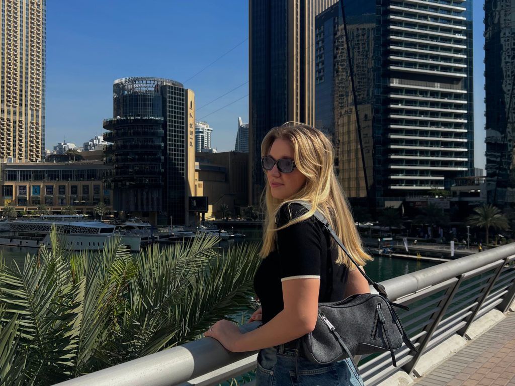 Девушка в Дубае