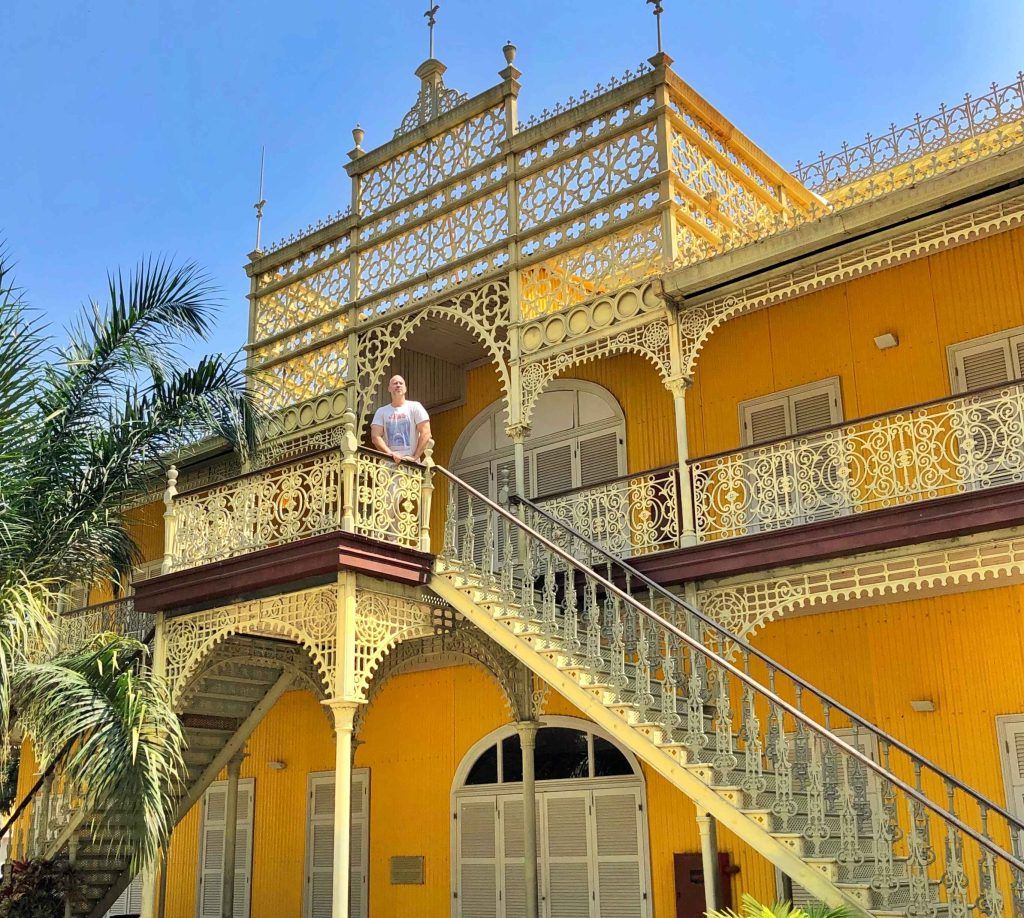 Железный дворец в Анголе