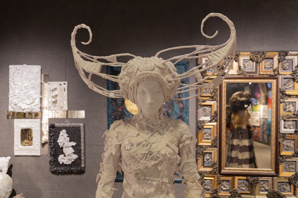 Выставка современного искусства