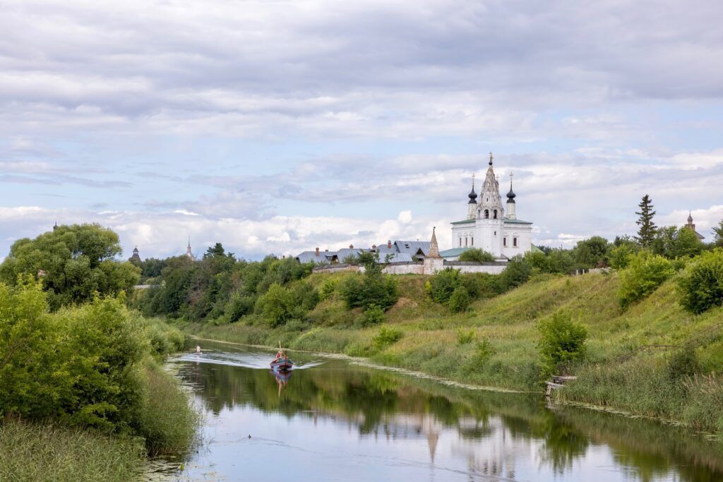Суздальский монастырь