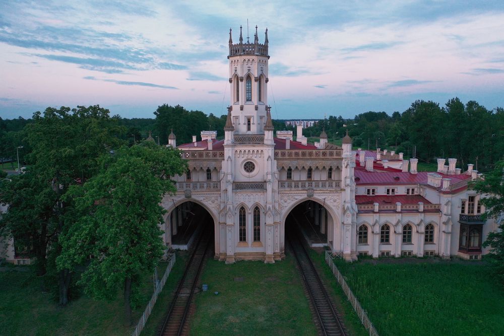 Что смотреть в Петергофе, кроме фонтанов и дворцов
