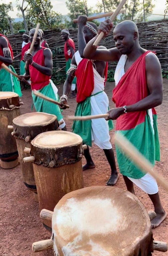 Бурунди барабанщики